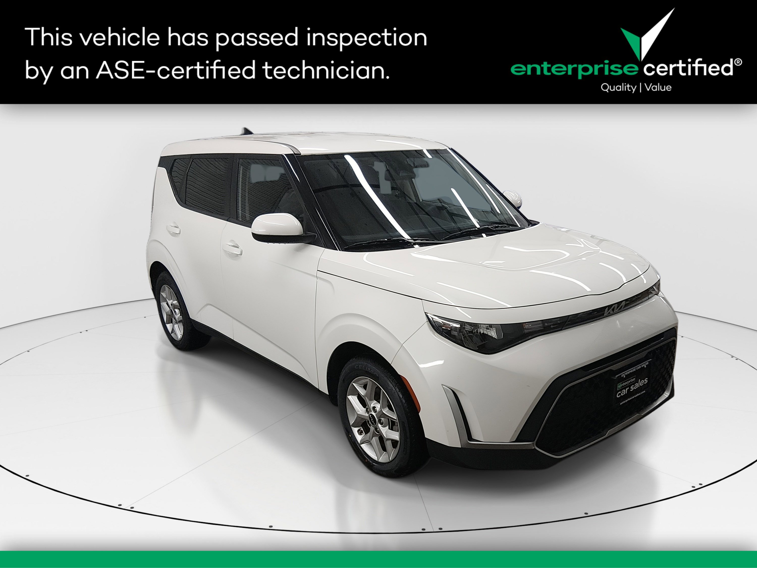 2023 Kia Soul LX's photo