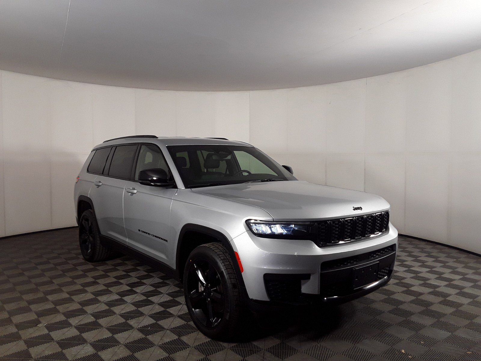 2023 Jeep Grand Cherokee L Altitude 4x4