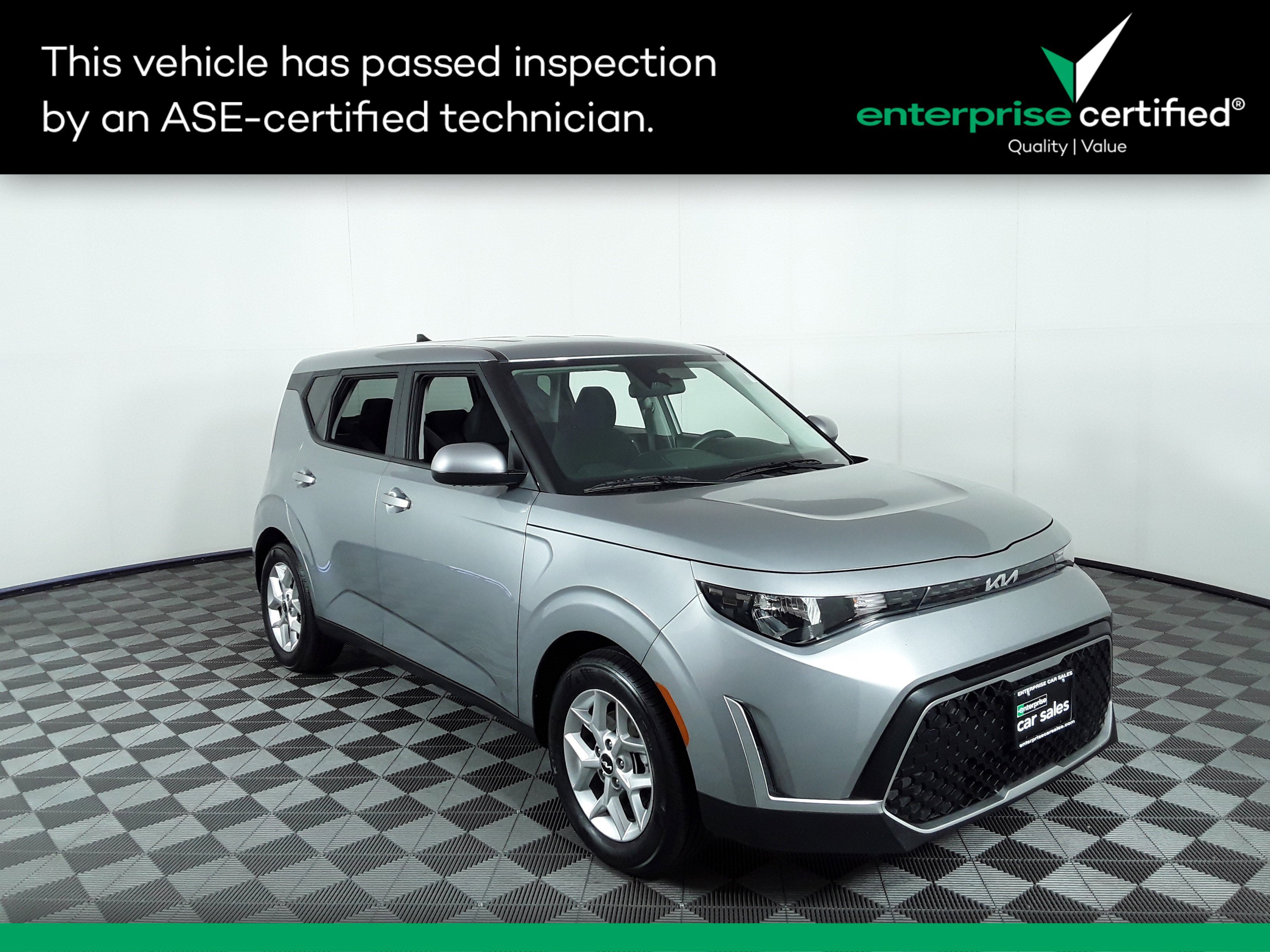 Used 2024 Kia Soul LX IVT