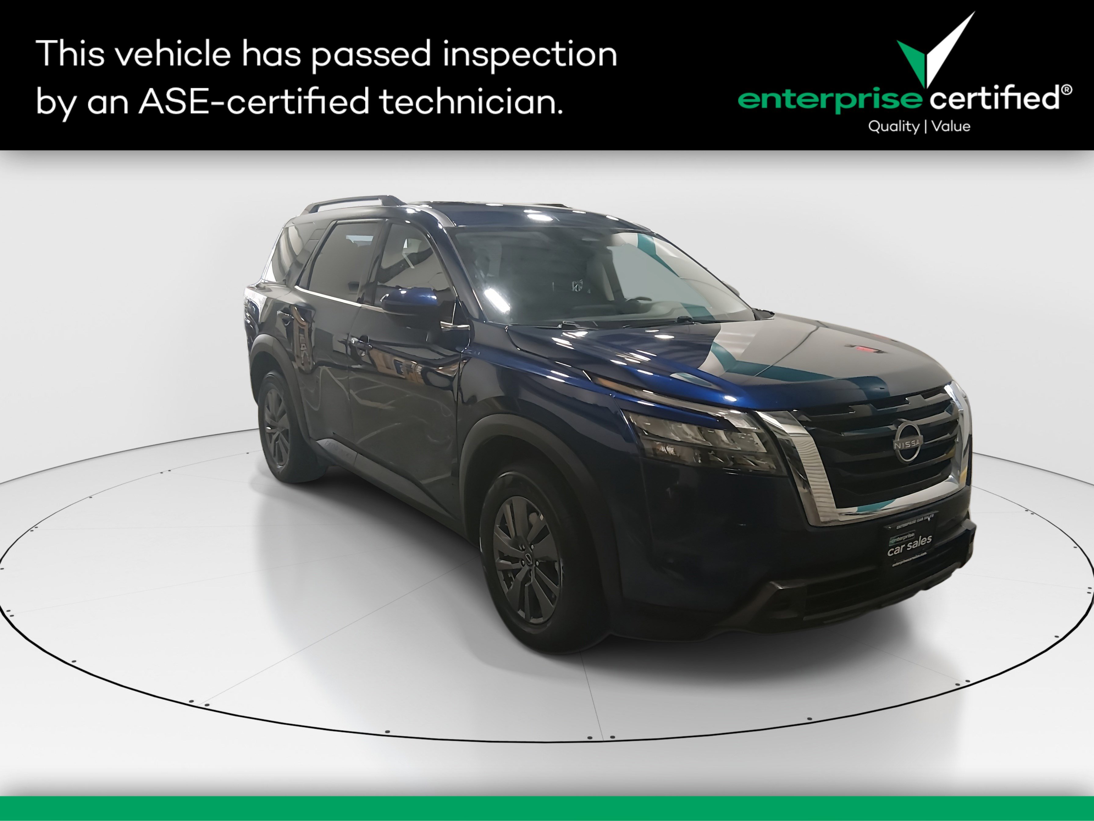 2024 Nissan Pathfinder SV