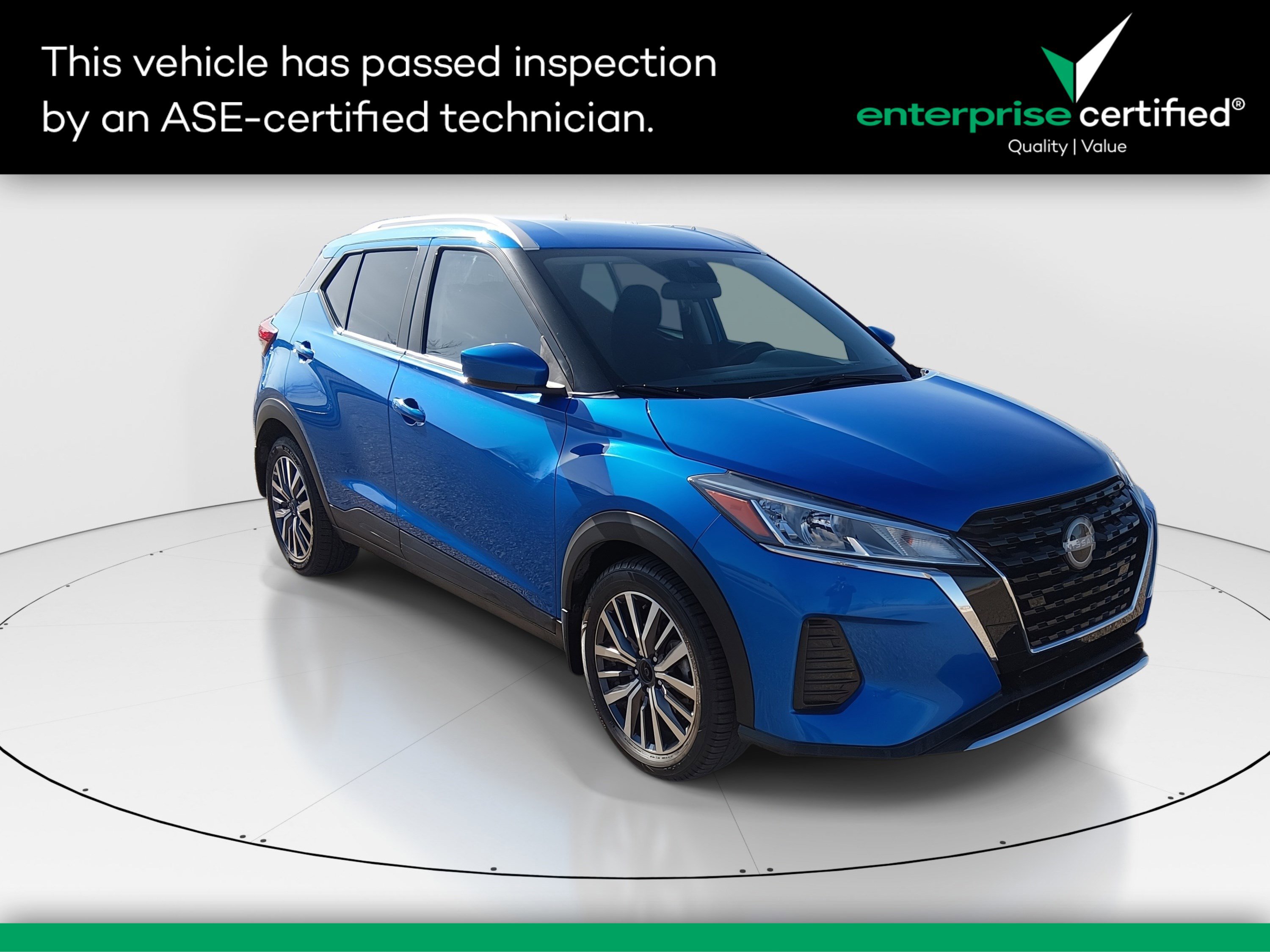 2023 Nissan Kicks SV's photo