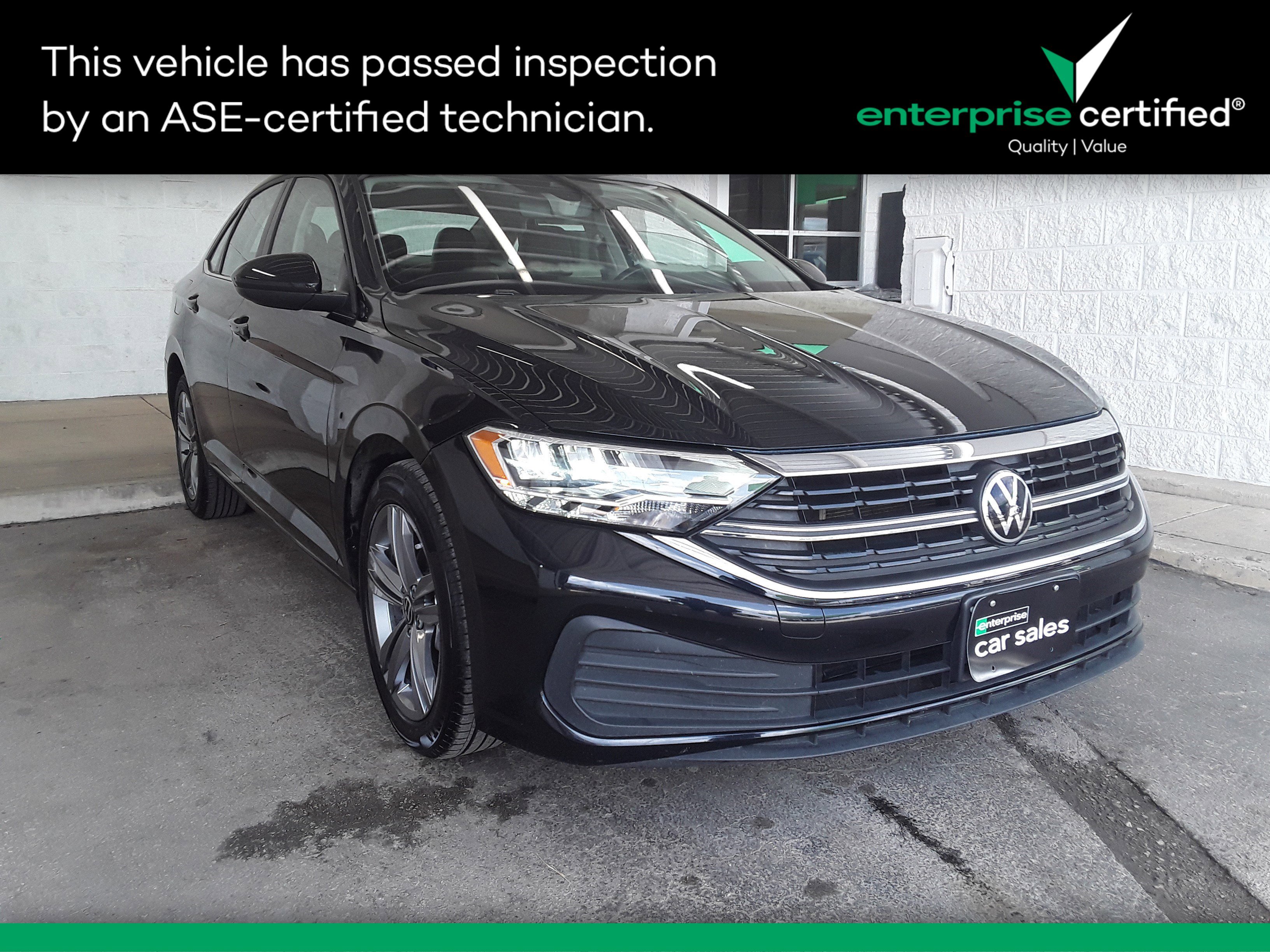 Used 2024 Volkswagen Jetta SE Auto