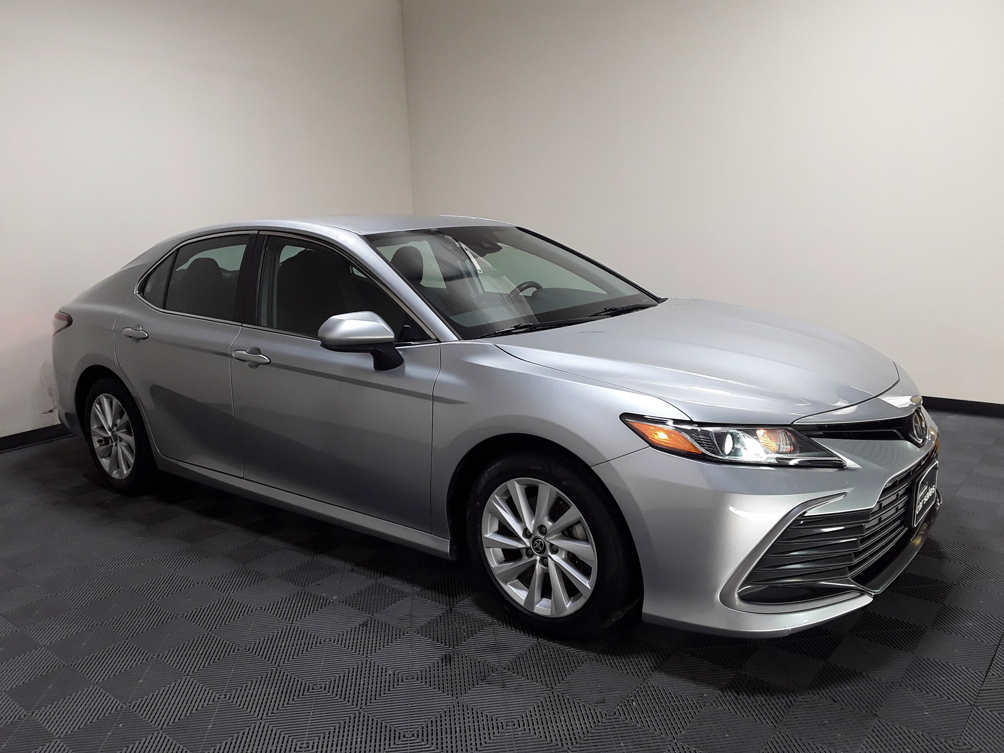 2022 Toyota Camry LE Auto