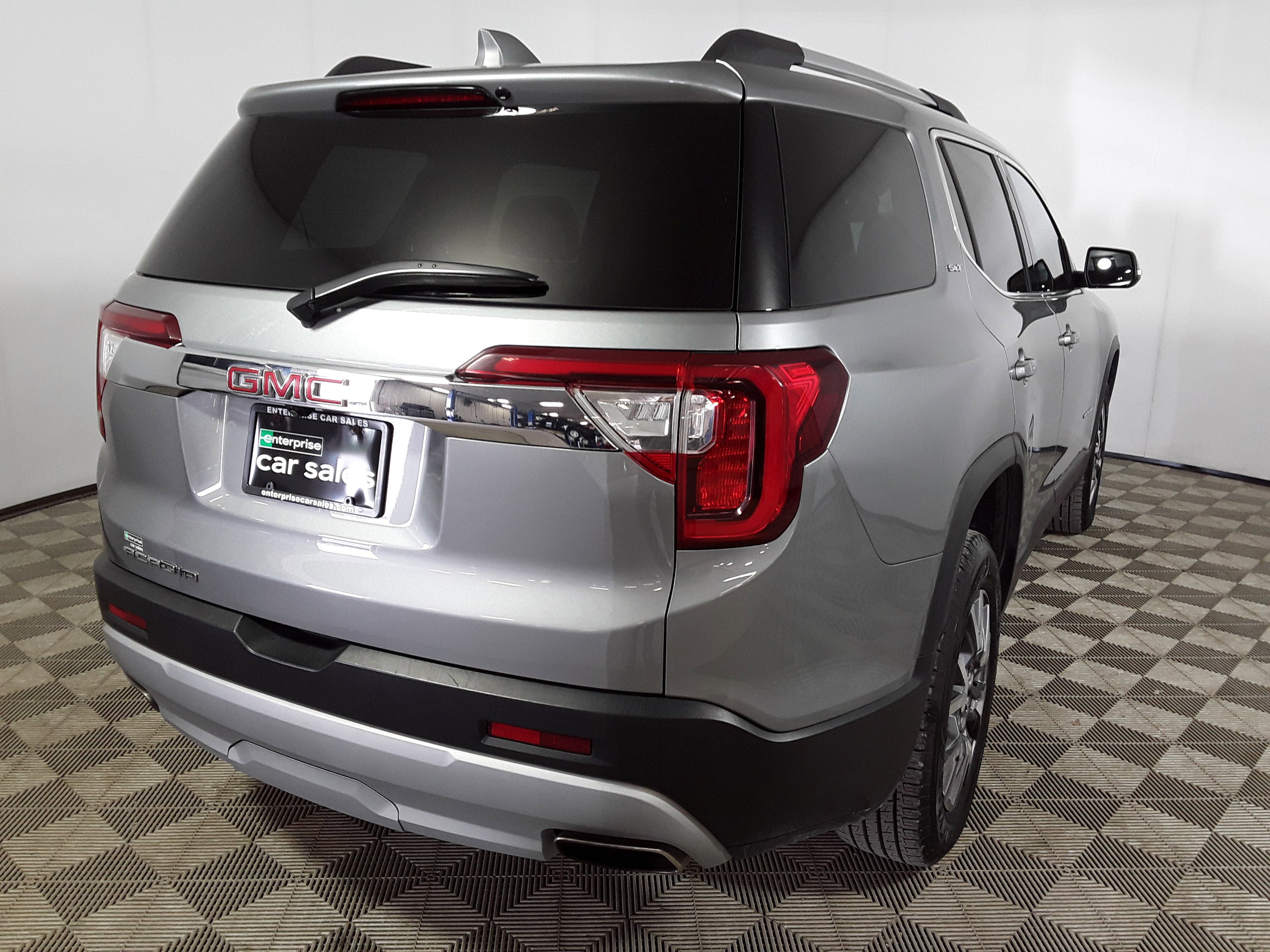 Image 3 of Used 2023 GMC Acadia FWD 4dr SLT