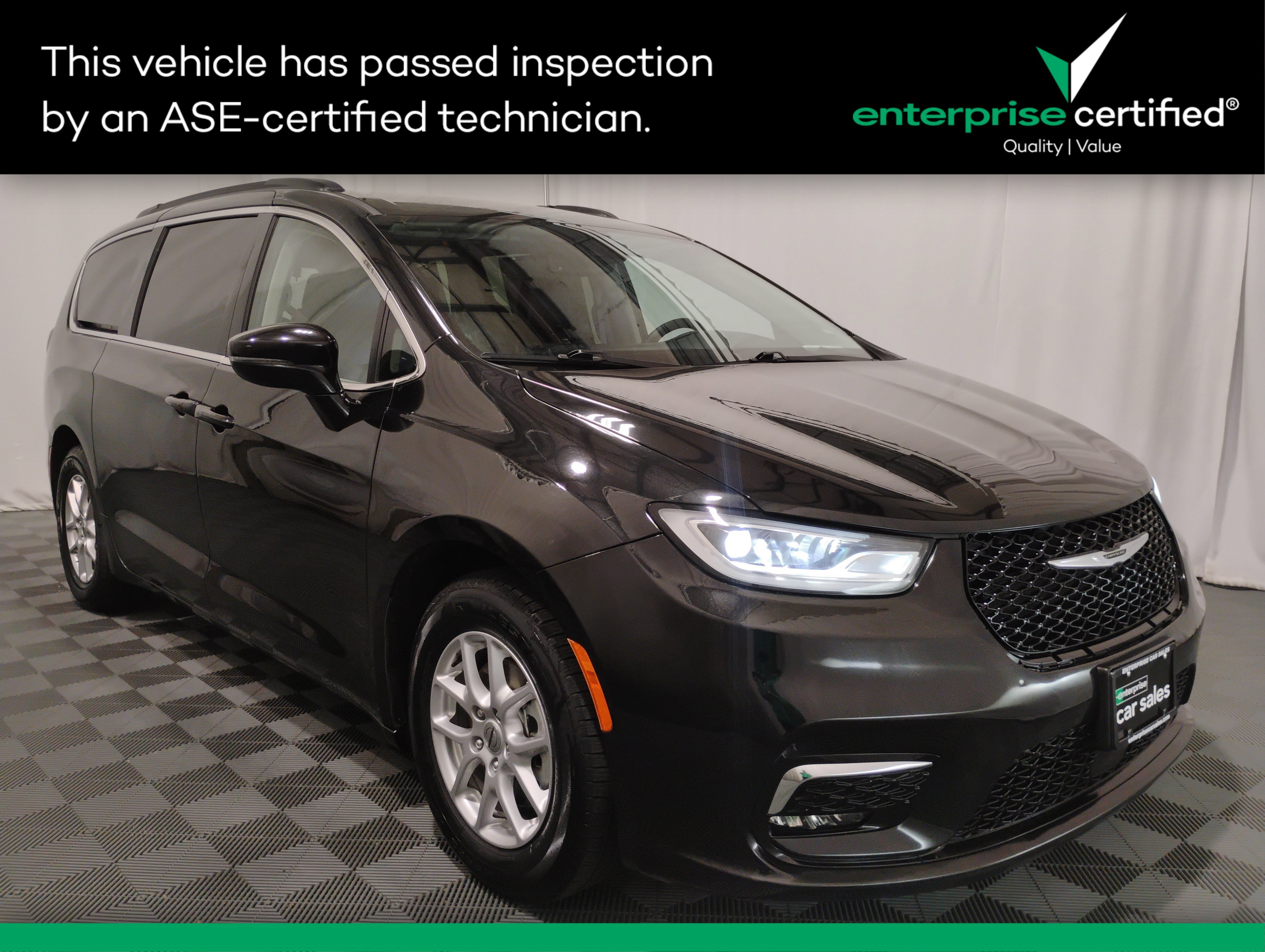 Used 2022 Chrysler Pacifica Touring L FWD