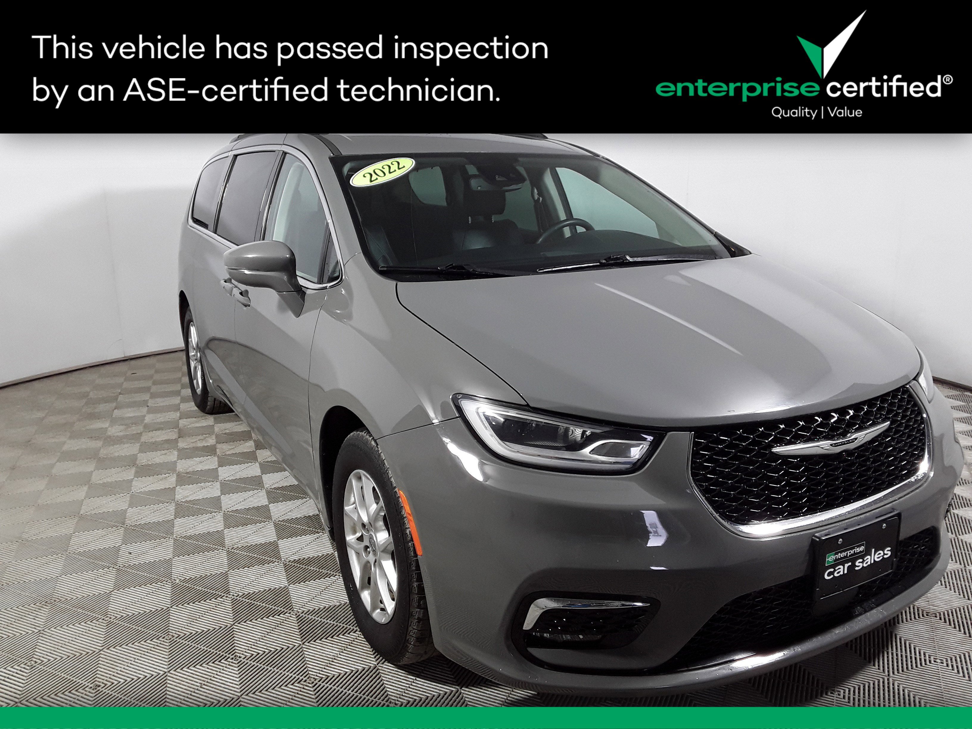 Used 2022 Chrysler Pacifica Touring L FWD