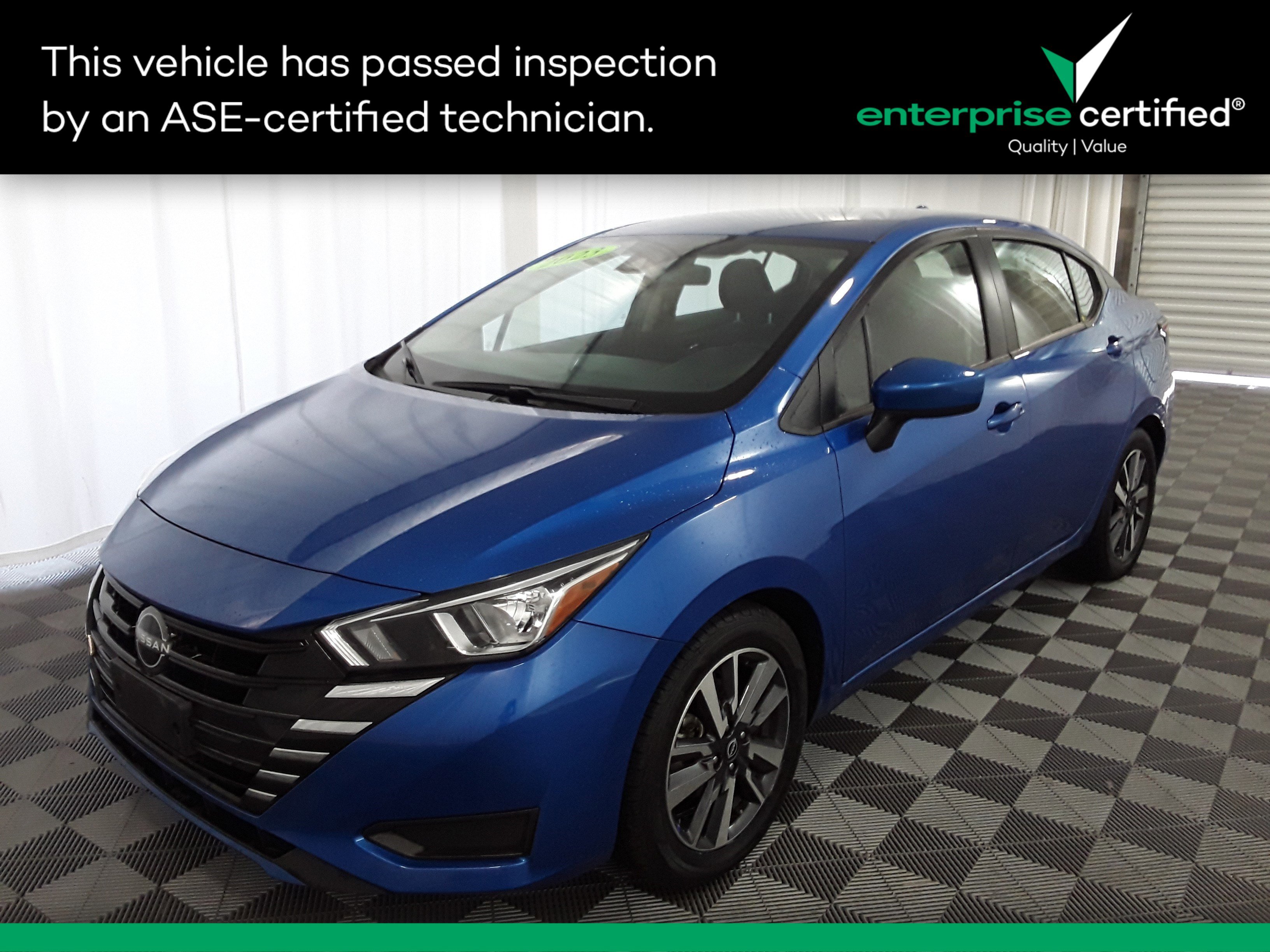 2023 Nissan Versa SV CVT