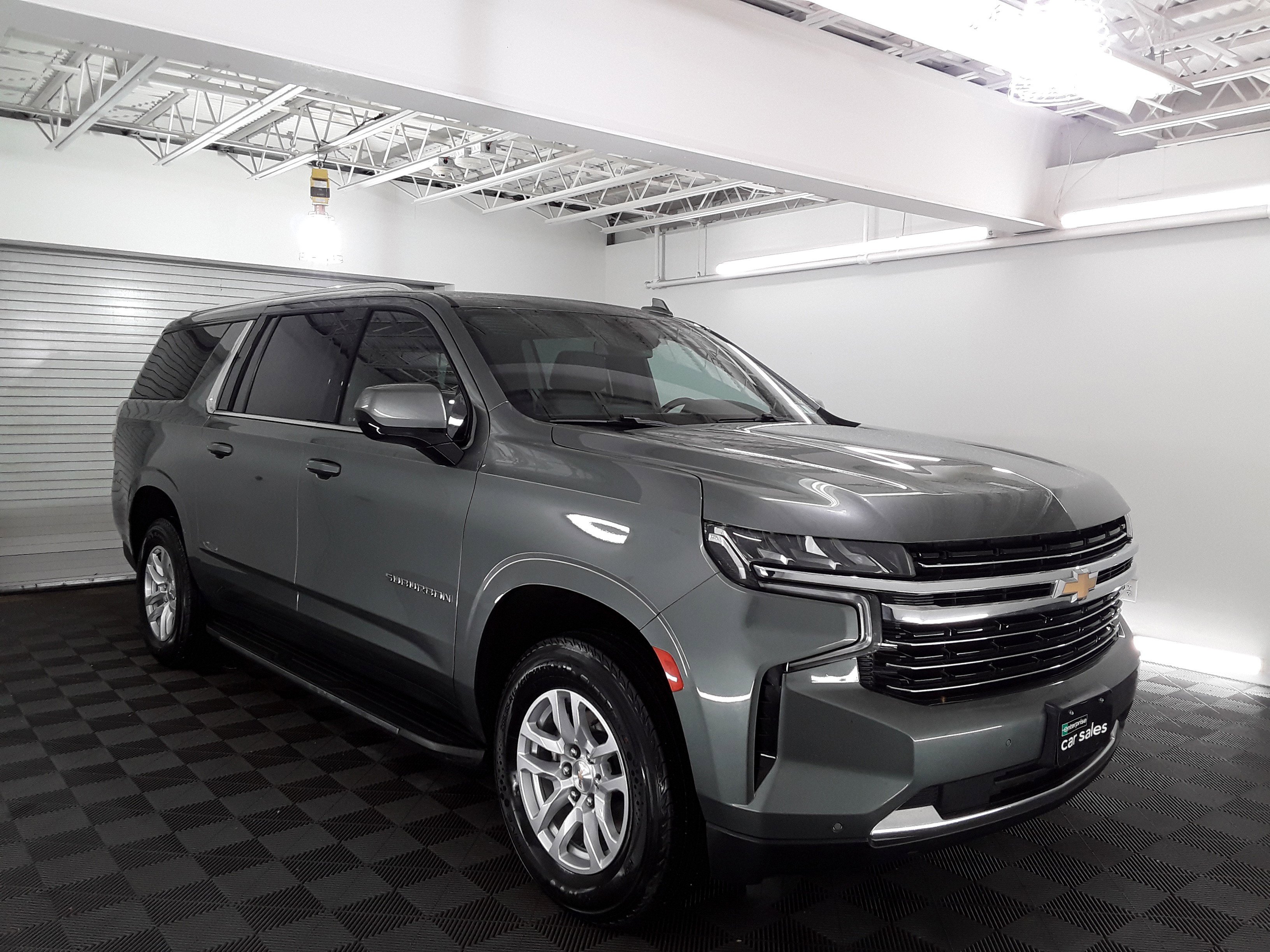 2023 Chevrolet Suburban 4WD 4dr LT