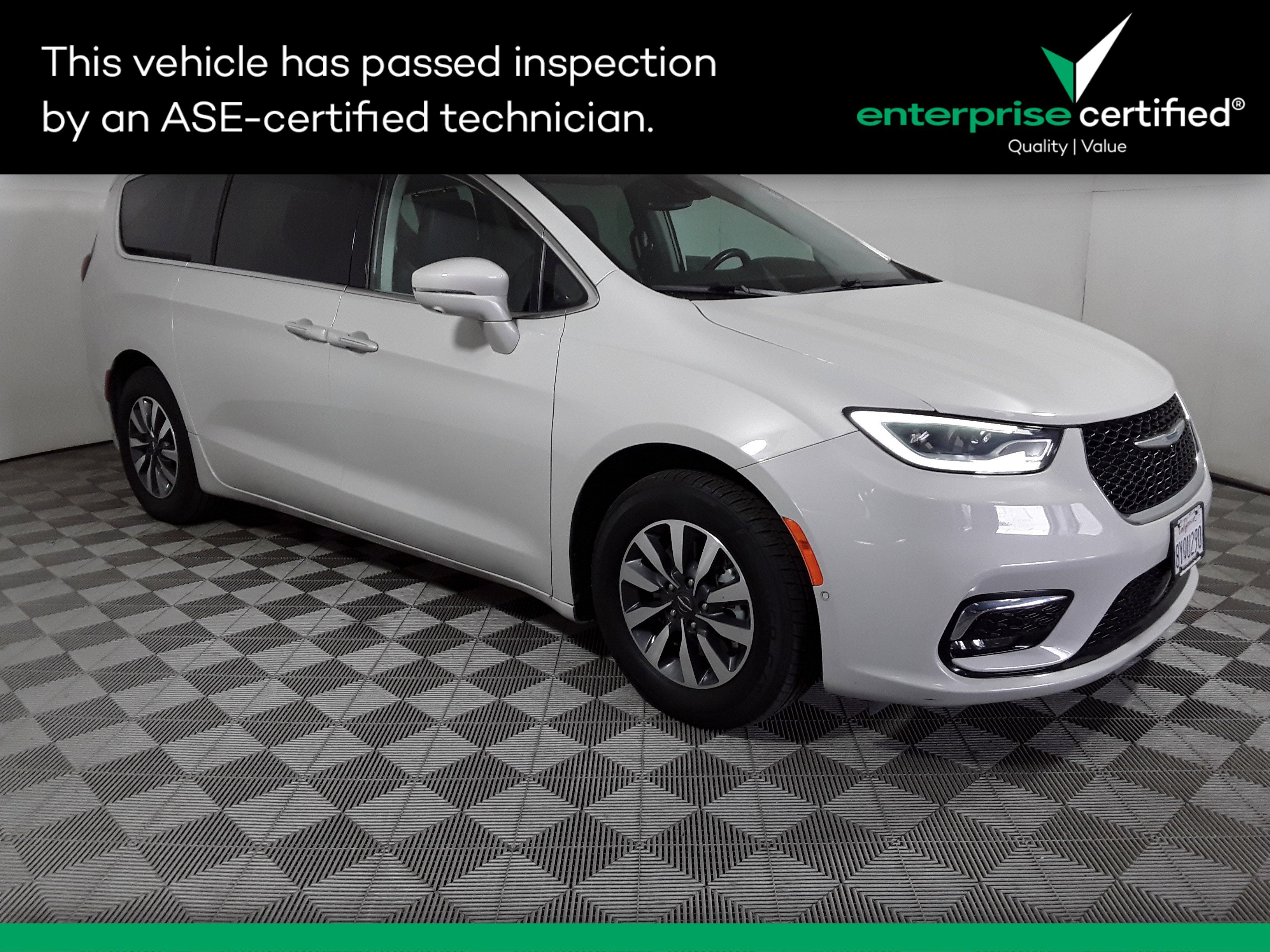 2021 Chrysler Pacifica Hybrid Touring L FWD