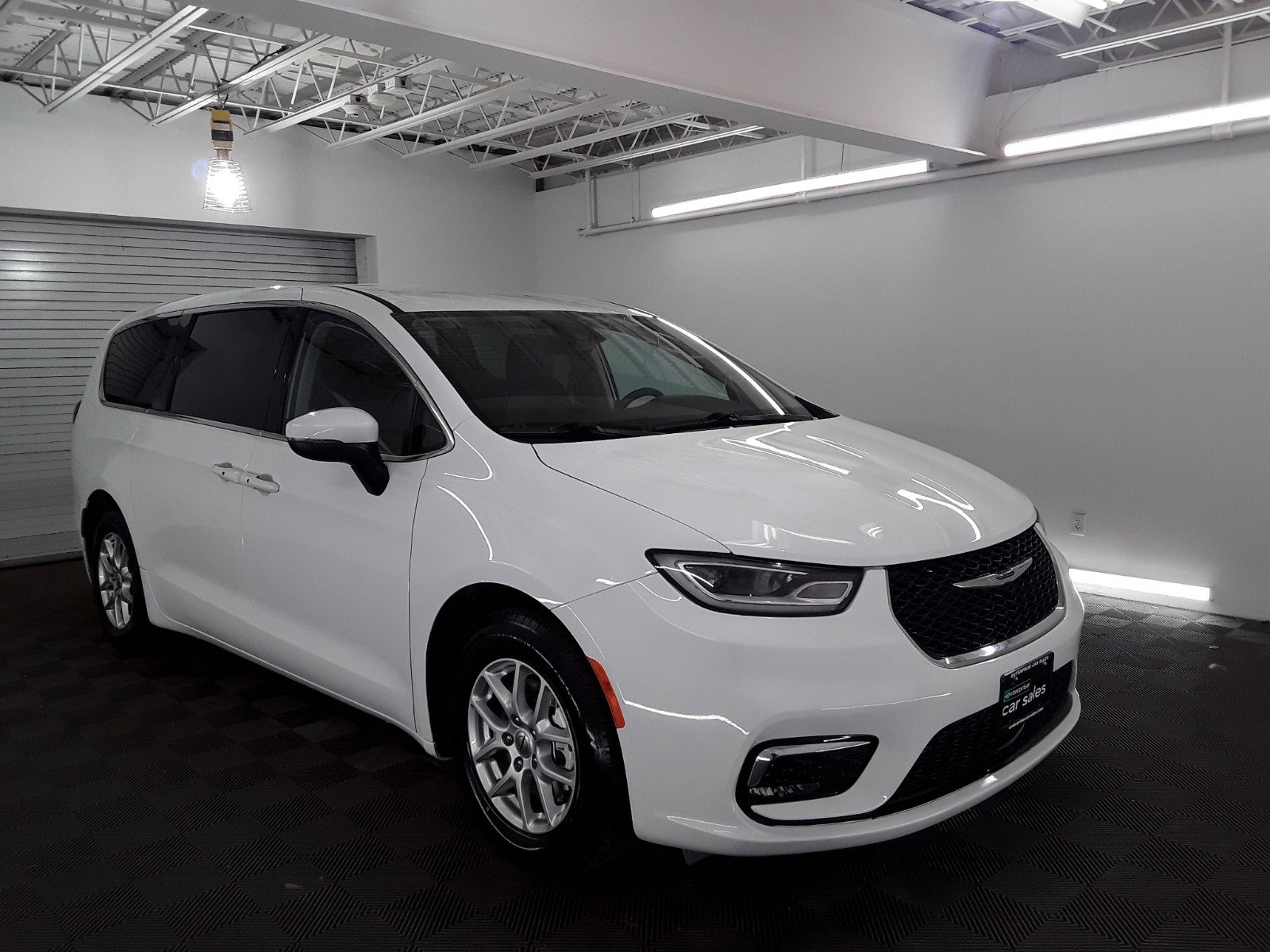 2023 Chrysler Pacifica Touring L FWD