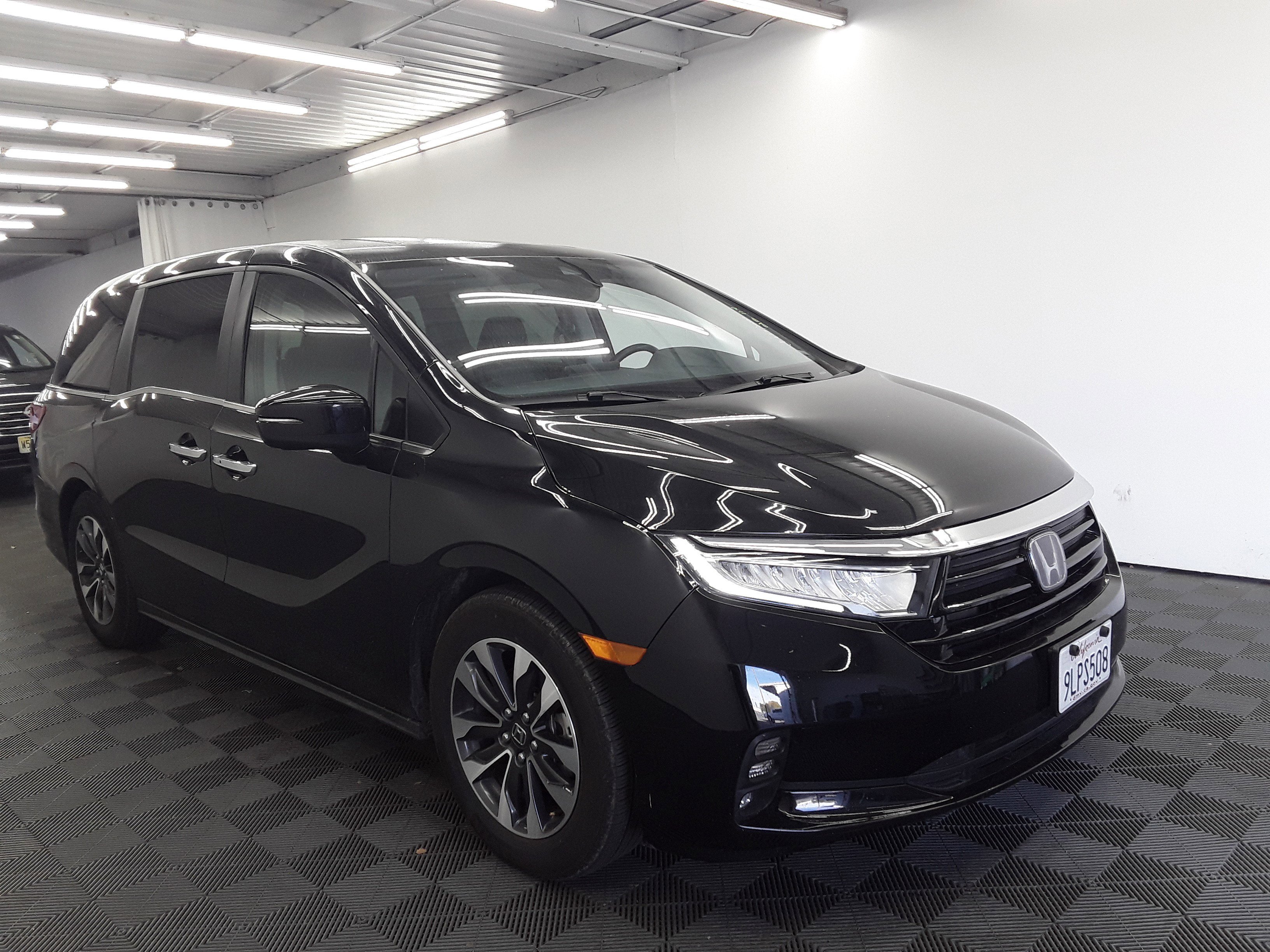 Used 2024 Honda Odyssey EX-L Auto