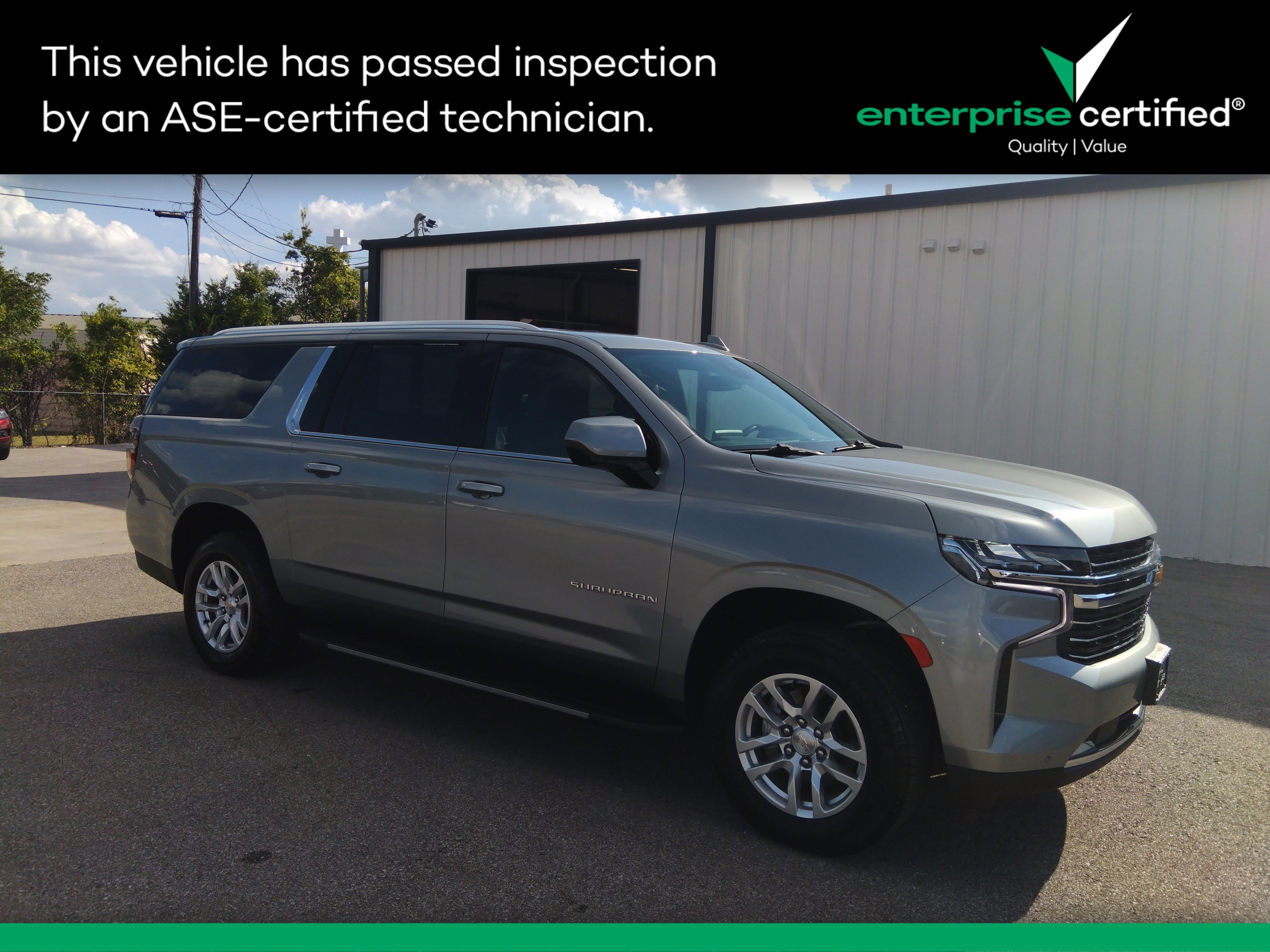 Used 2024 Chevrolet Suburban 2WD 4dr LT