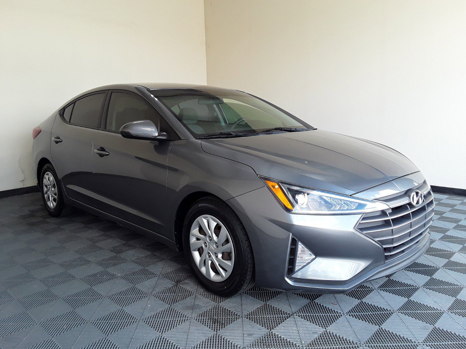 2019 Hyundai Elantra SE Auto