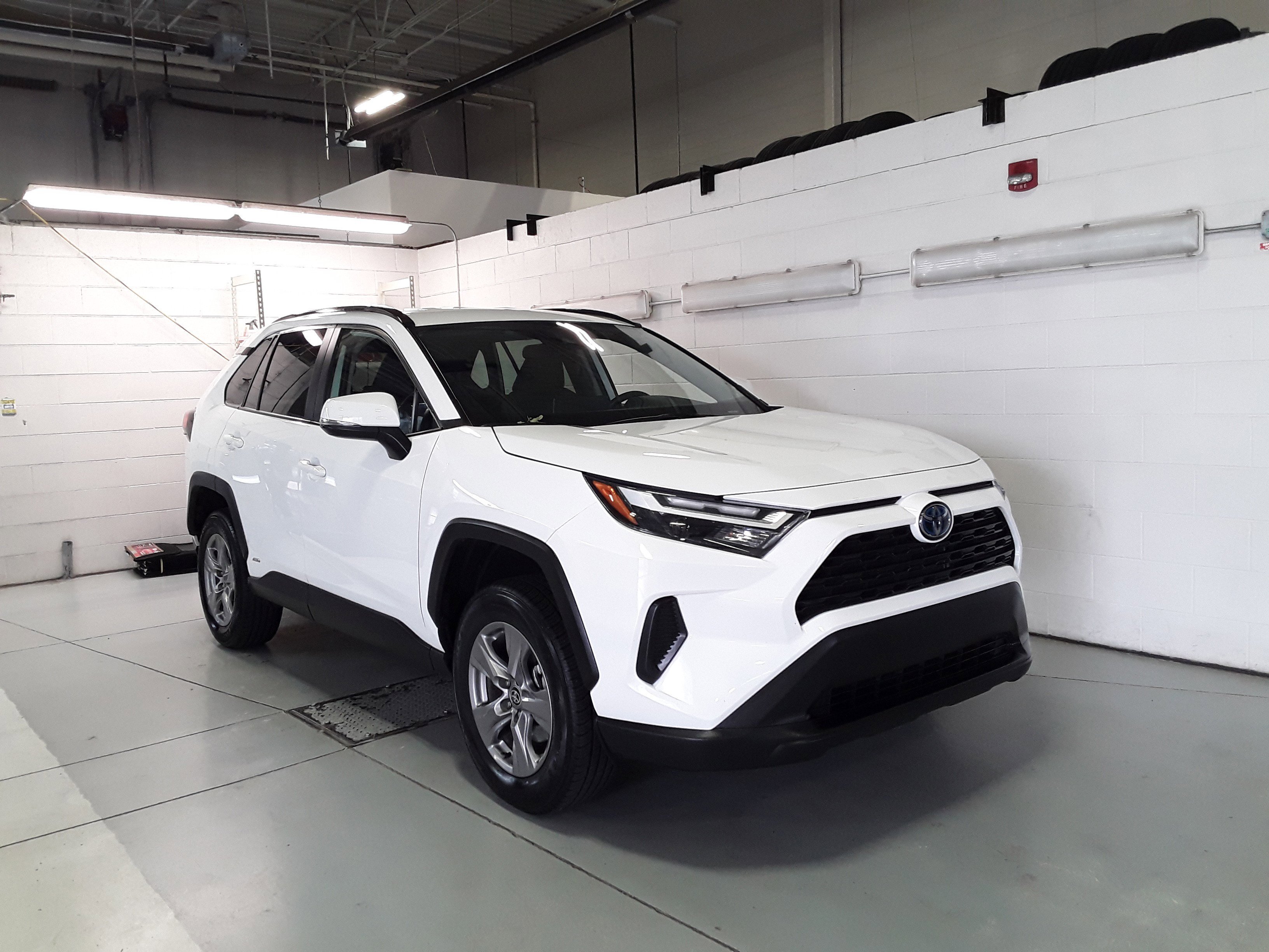 2024 Toyota RAV4 Hybrid XLE AWD