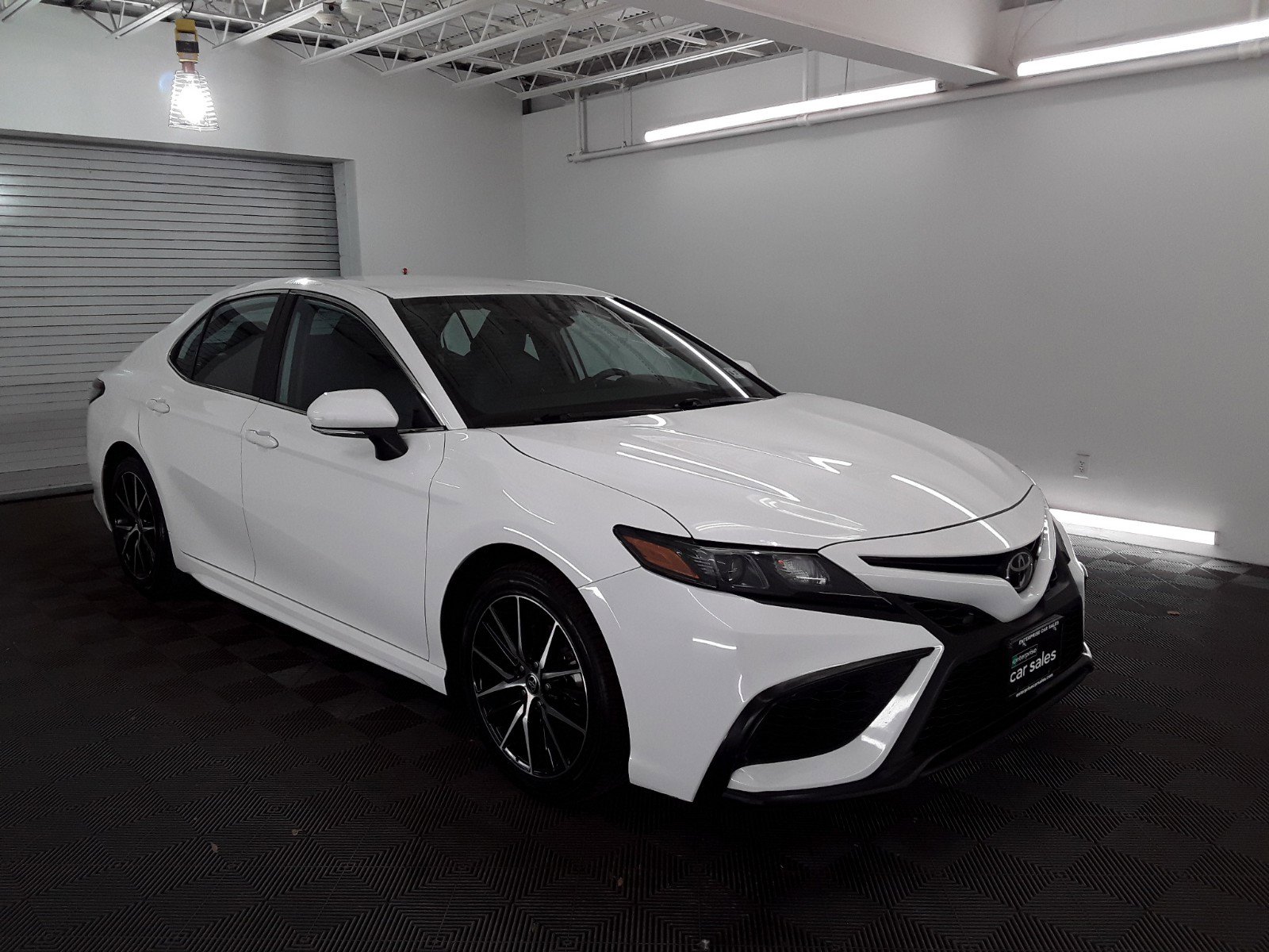 2022 Toyota Camry SE Auto