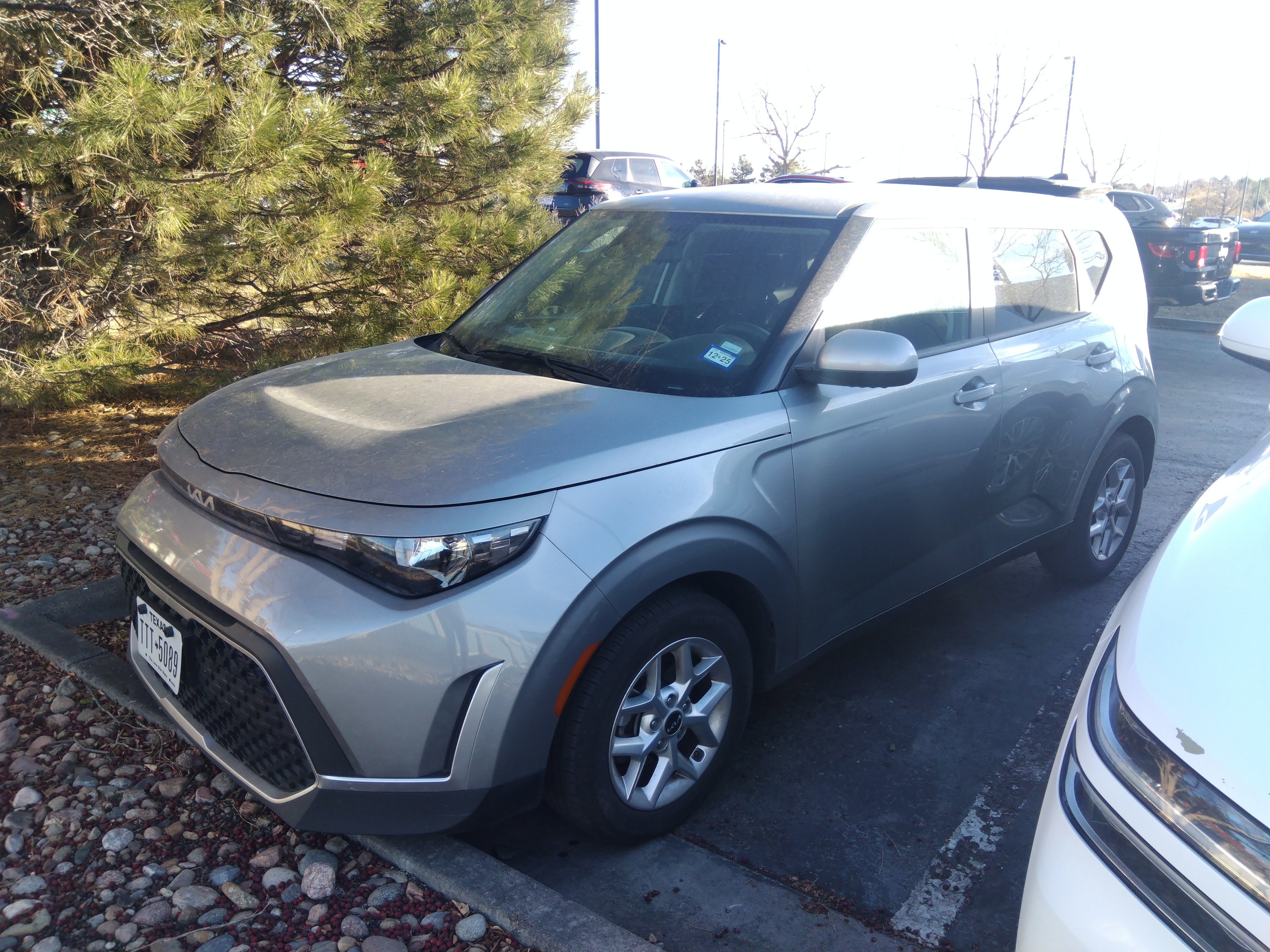 2024 Kia Soul LX's photo