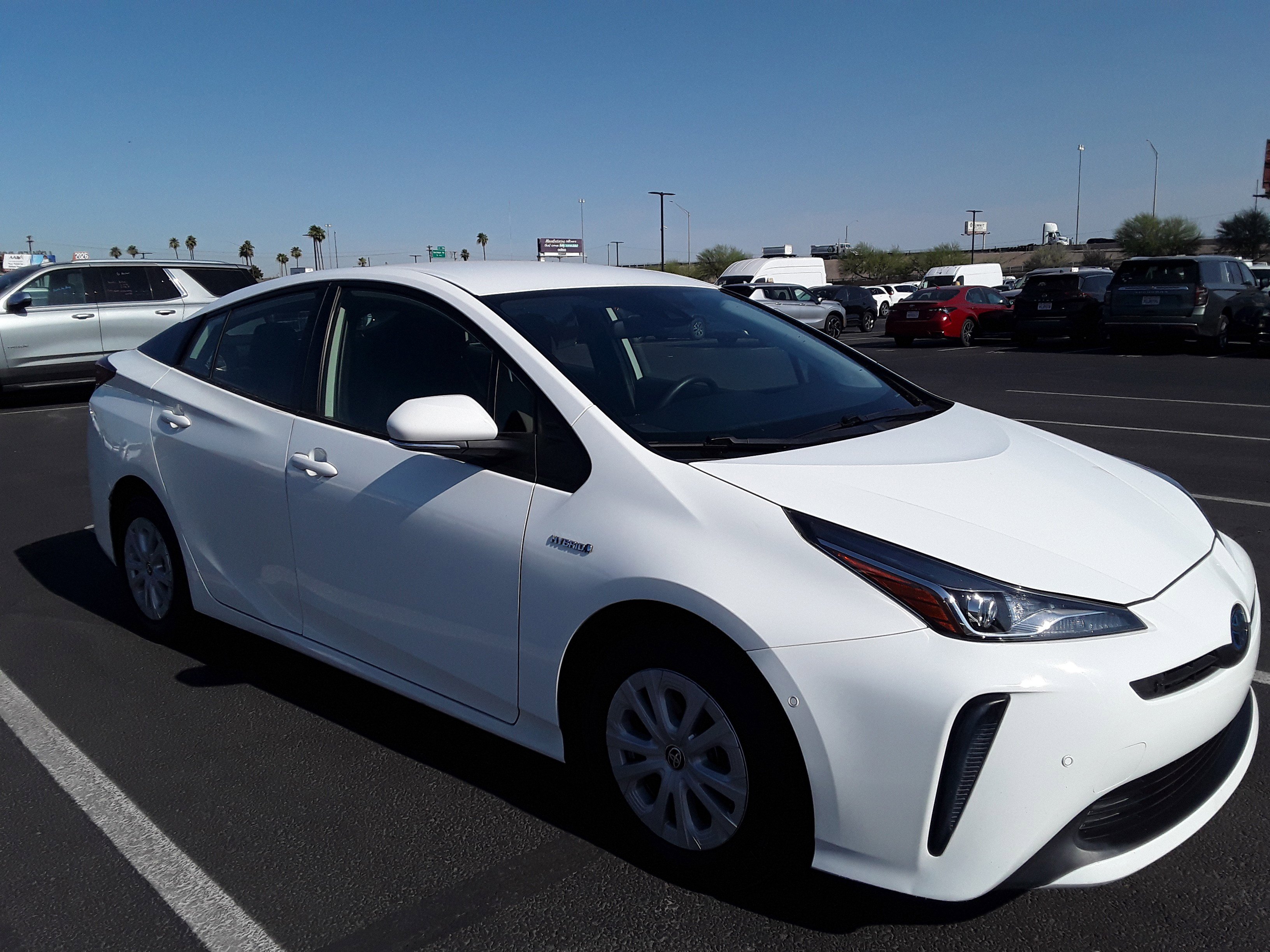 2022 Toyota Prius LE