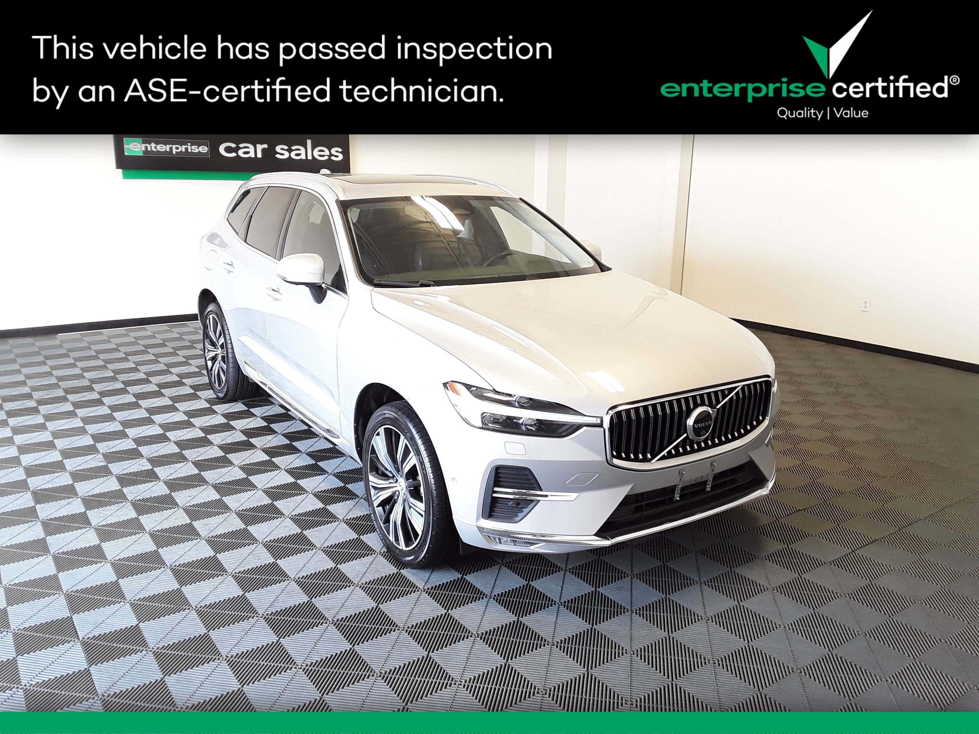 Used 2023 Volvo XC60 B5 AWD Plus Bright Theme