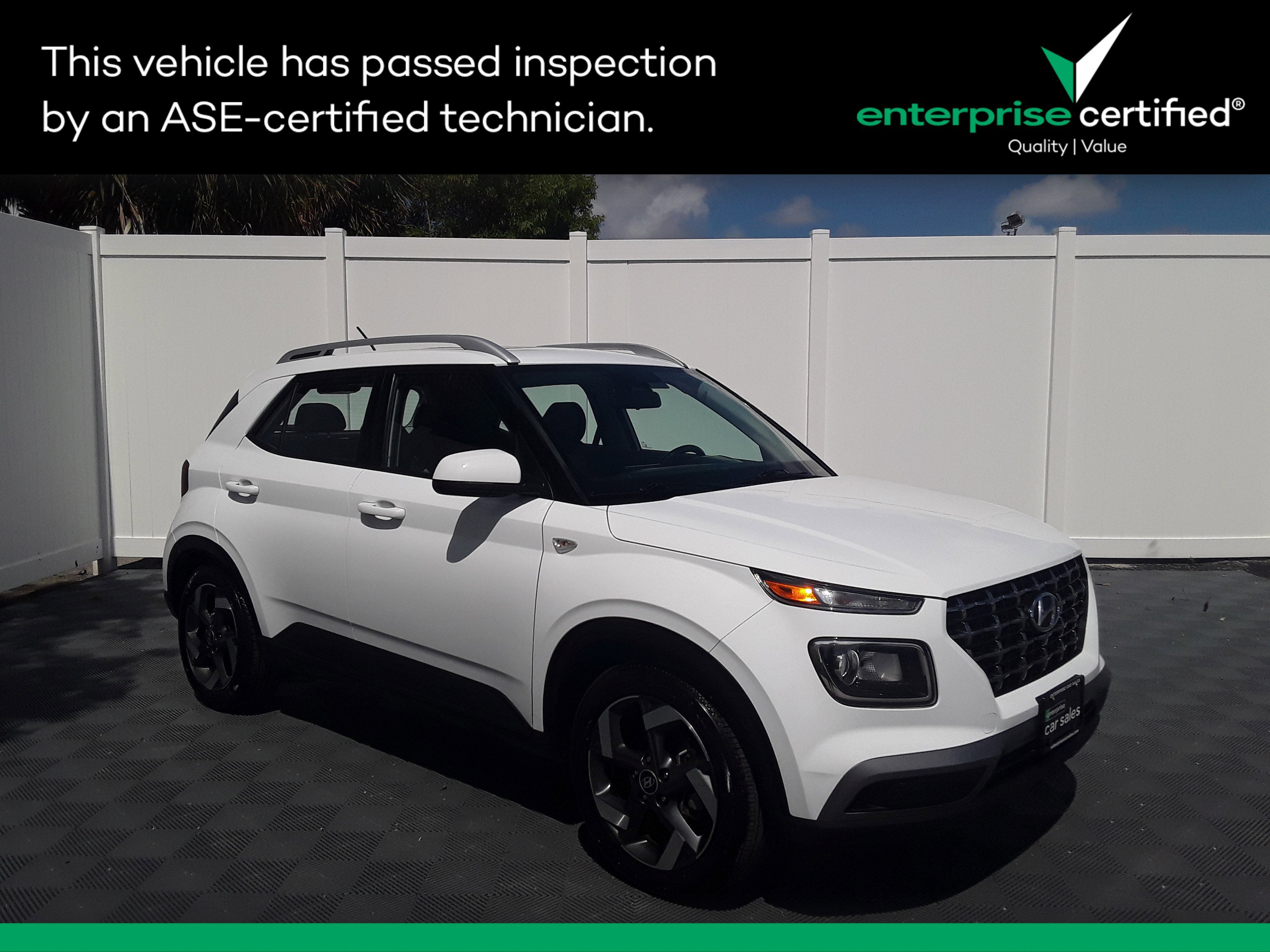 Used 2023 Hyundai Venue 