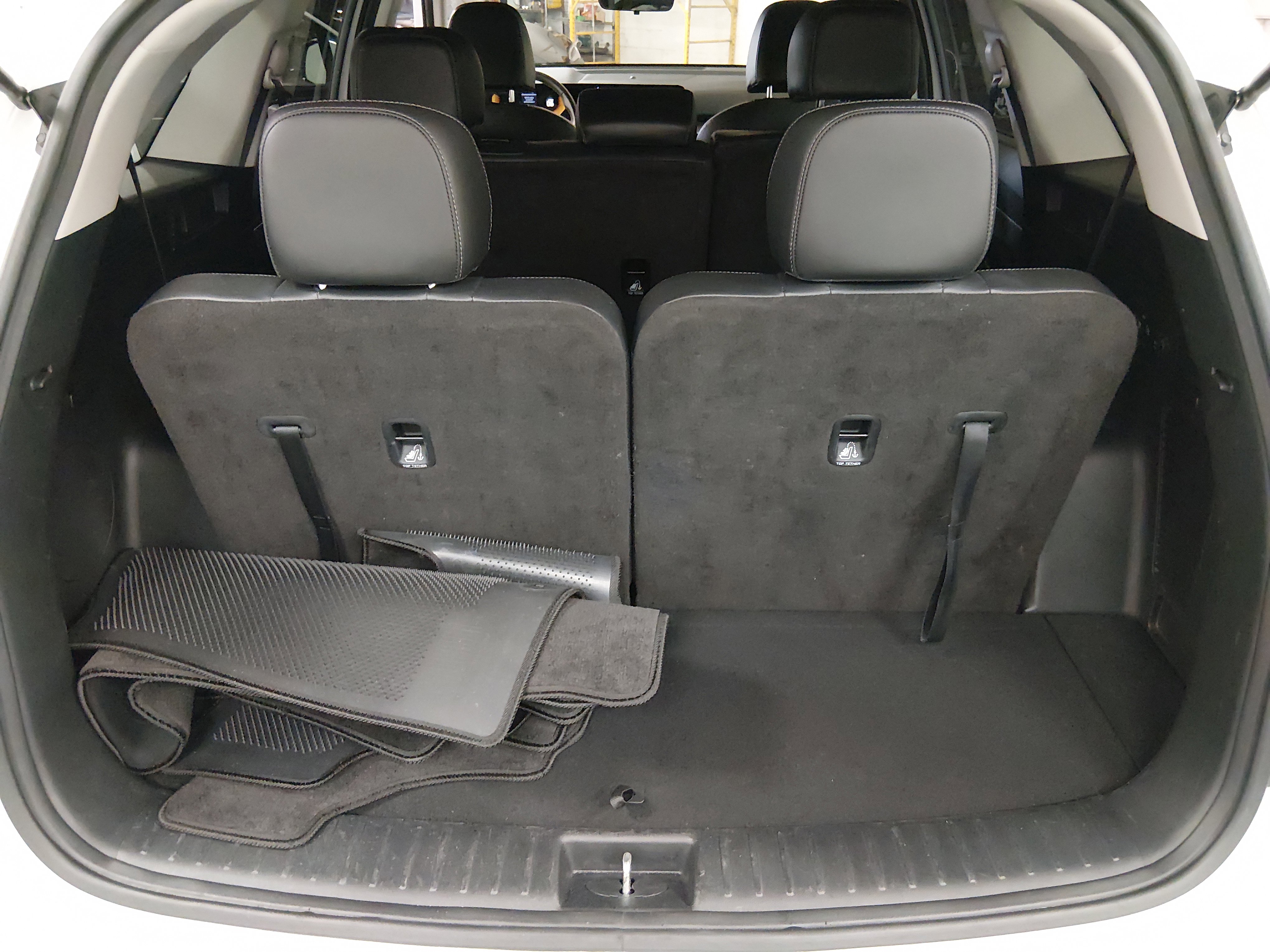 2024 Kia Sorento S - Photo 11