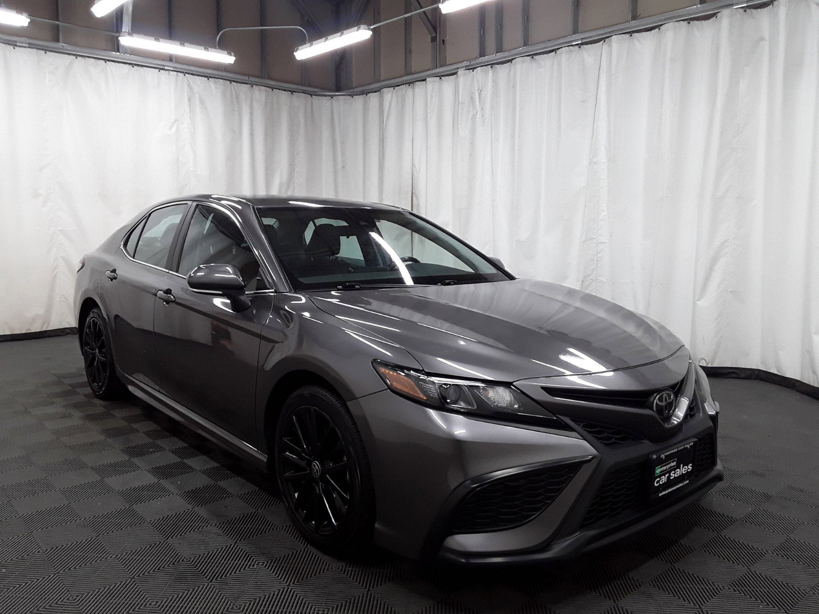 2022 Toyota Camry SE Auto