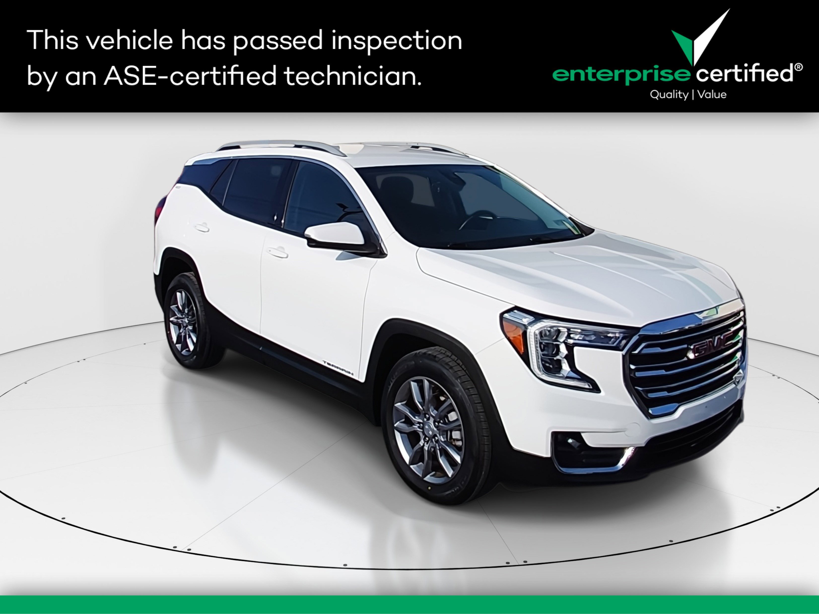 2024 GMC Terrain SLT's photo