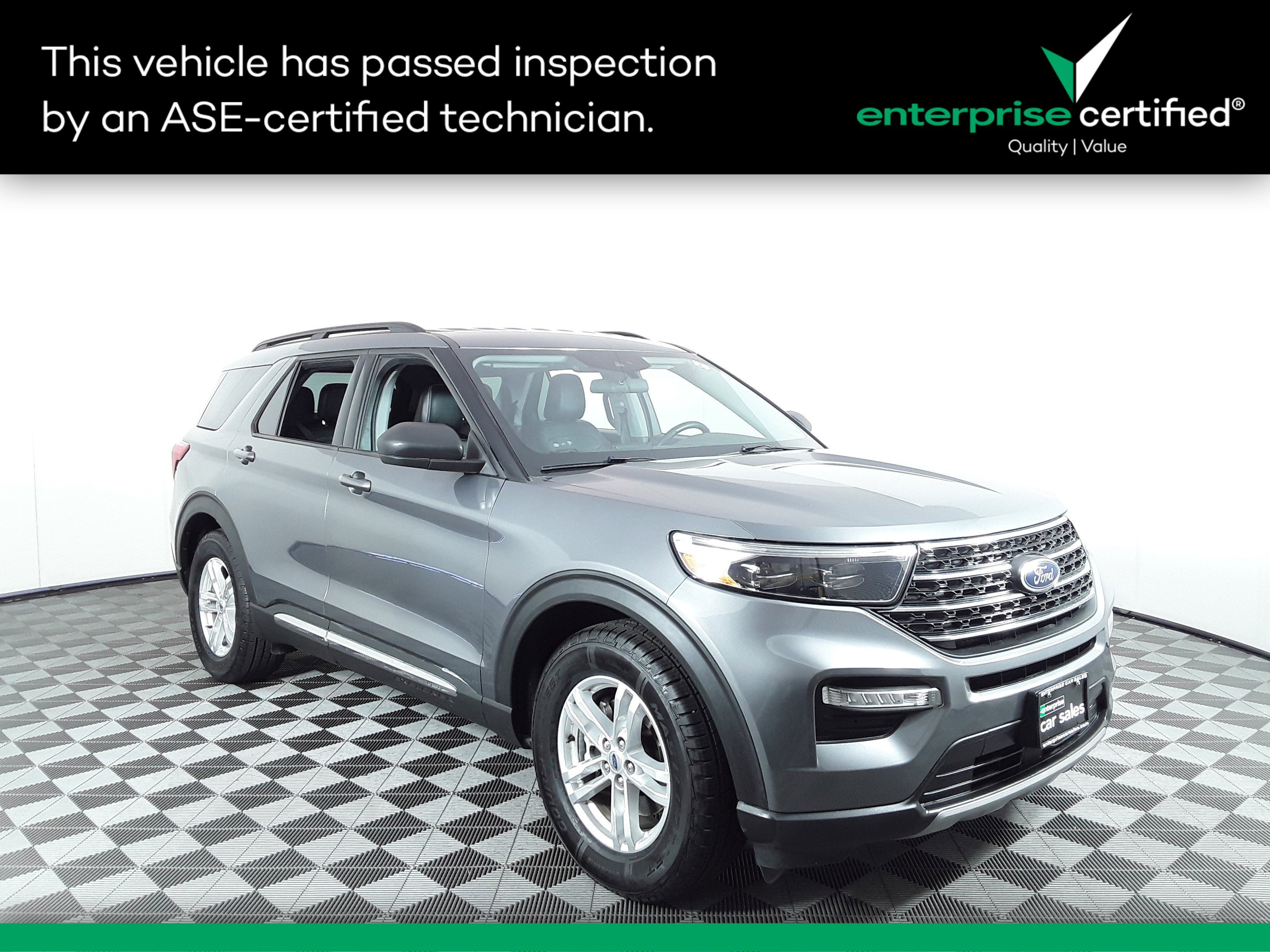 2022 Ford Explorer XLT RWD