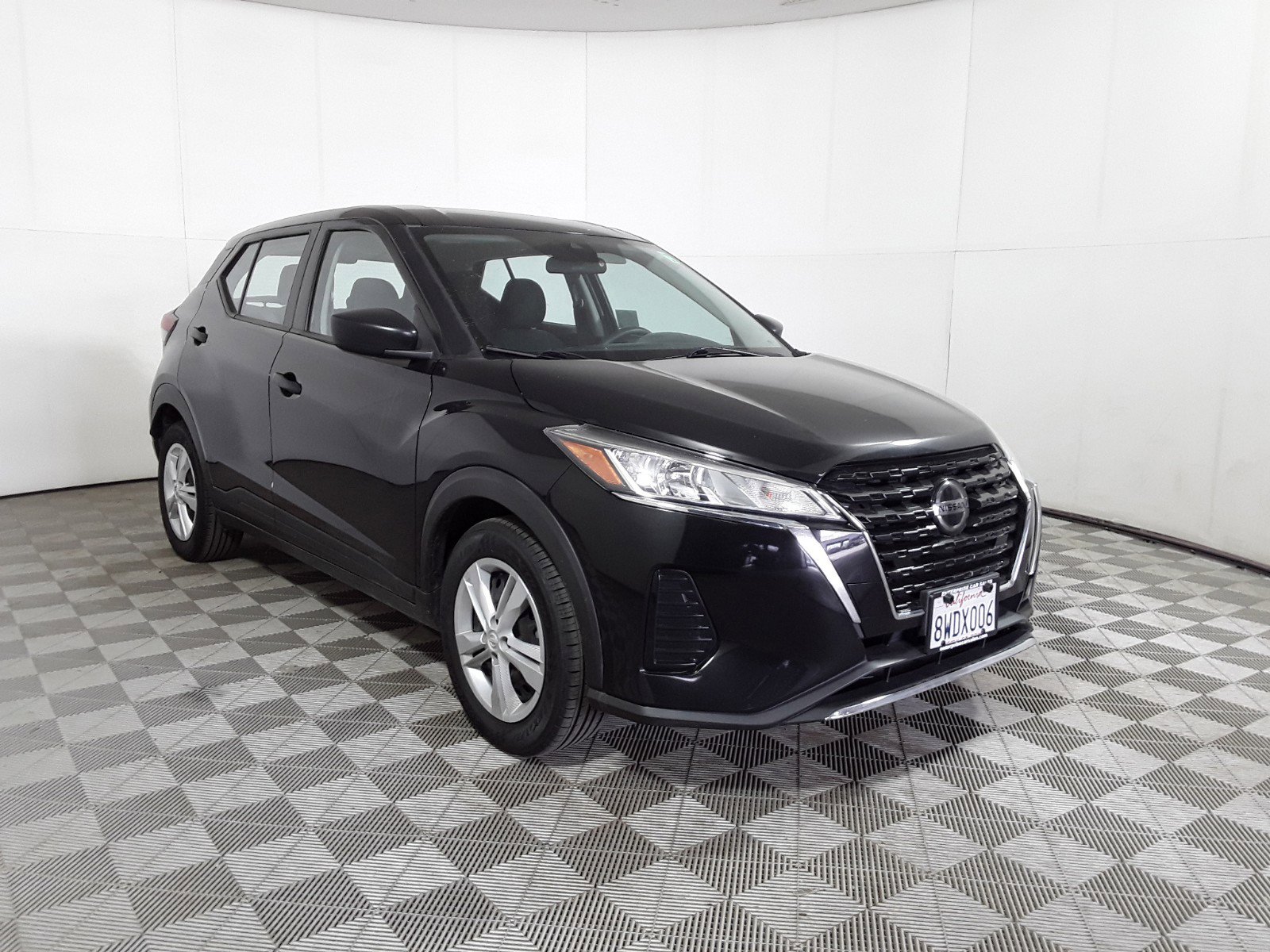 2021 Nissan Kicks S FWD