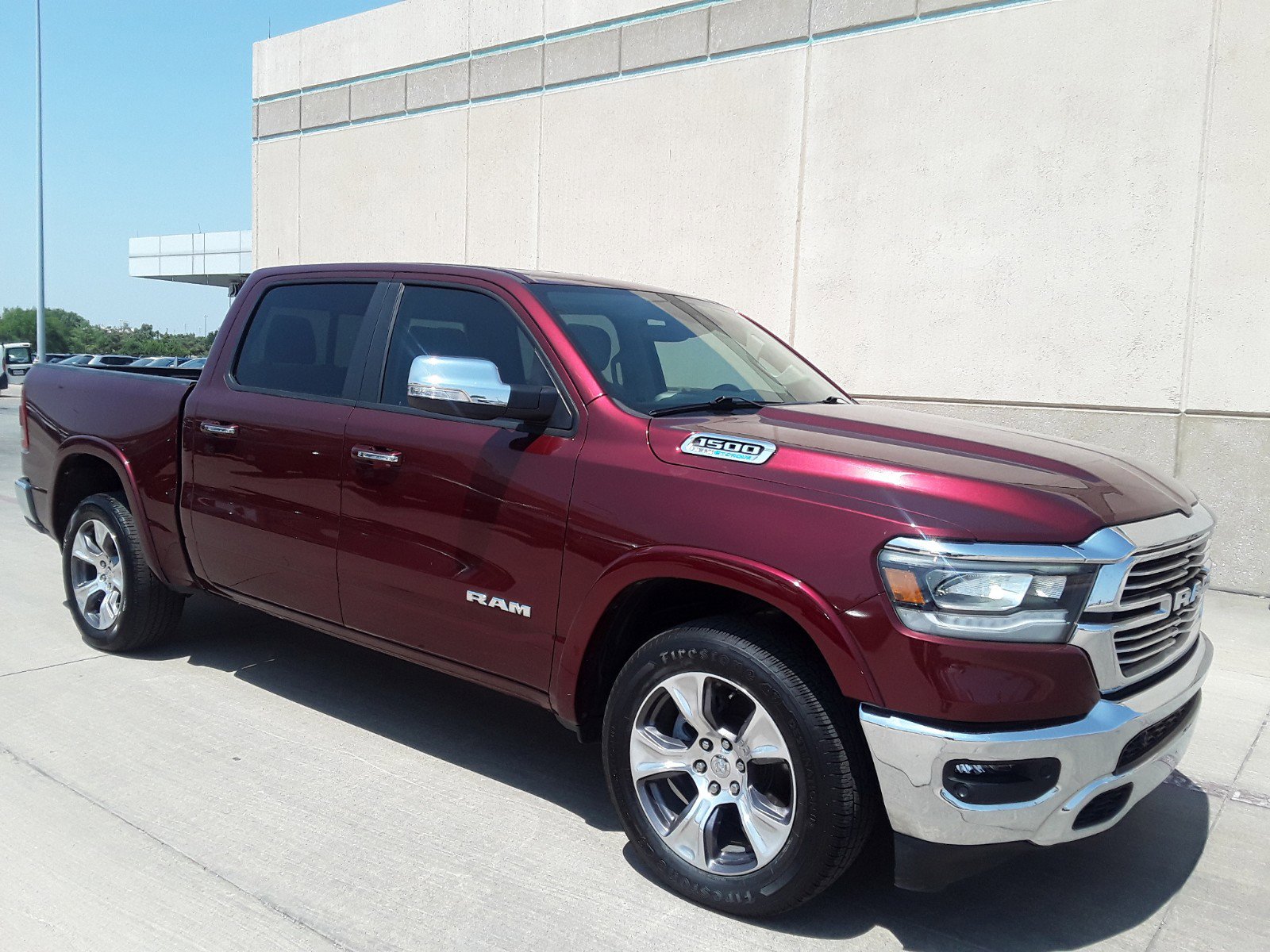 2021 Ram 1500 Laramie 4x4 Crew Cab 5'7