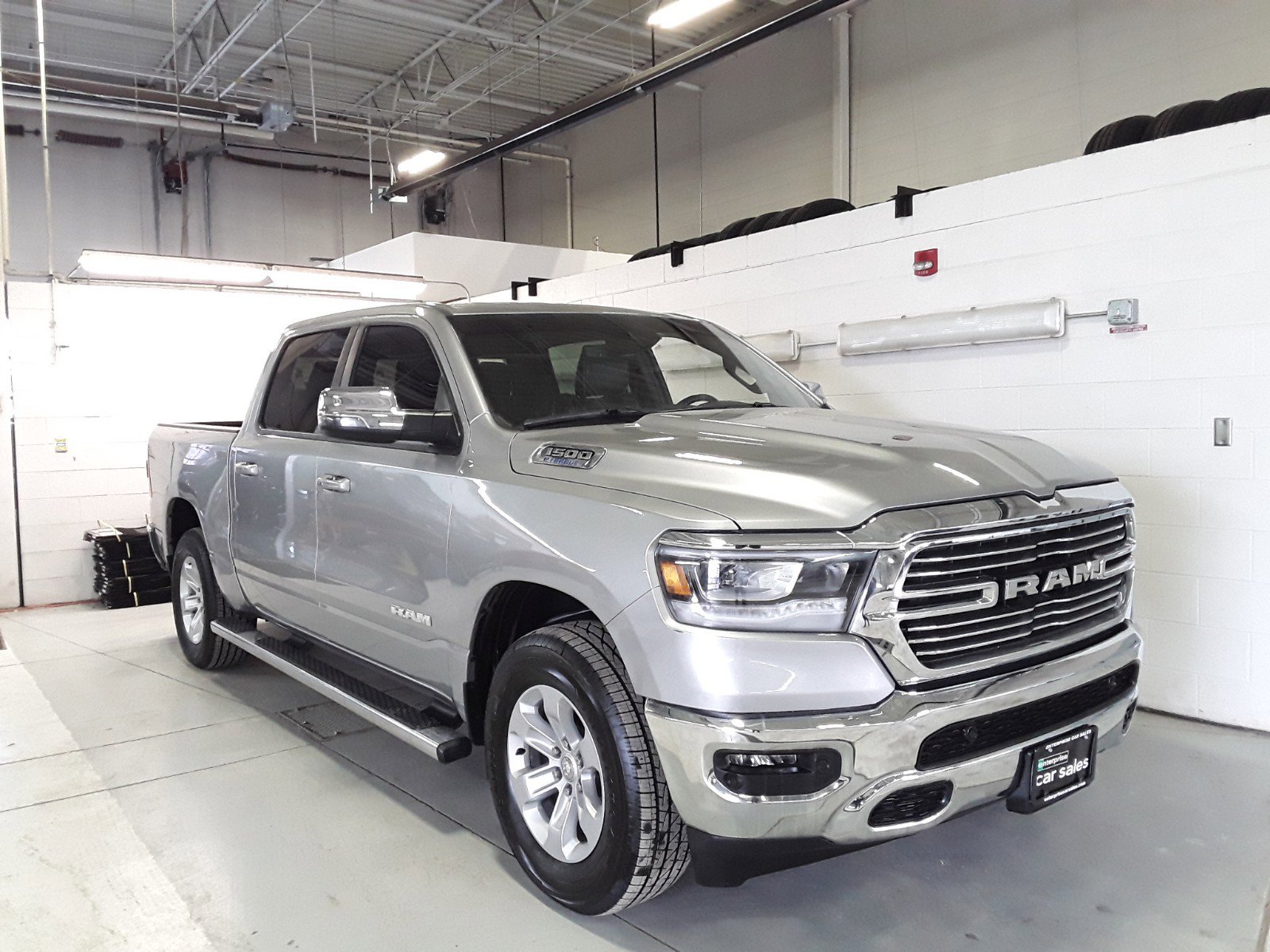 2023 Ram 1500 Laramie 4x4 Crew Cab 5'7