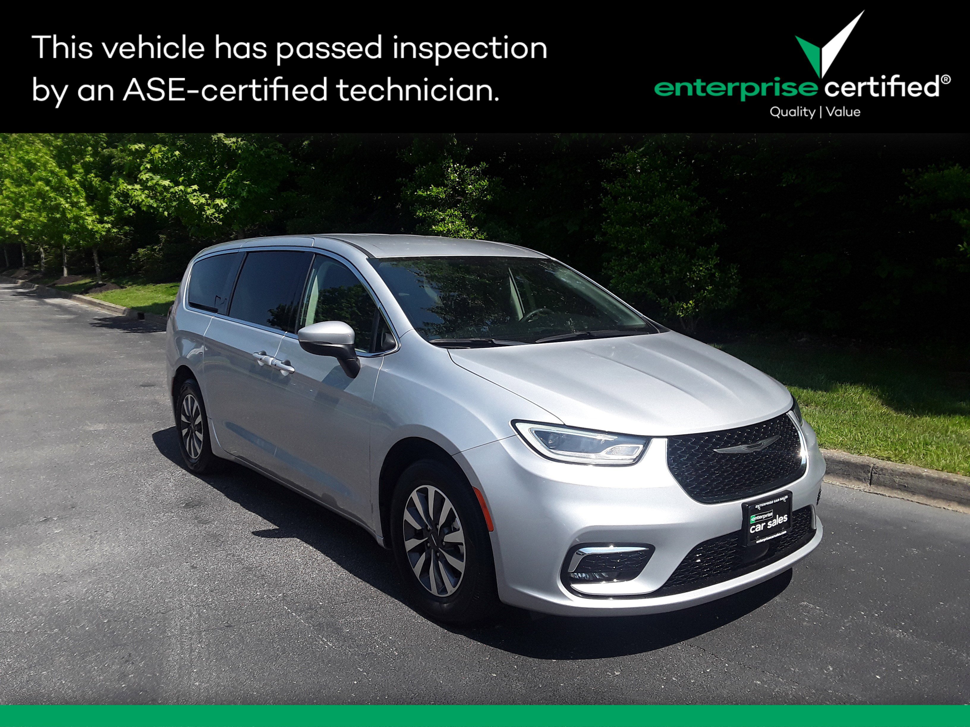 2023 Chrysler Pacifica Hybrid Touring L FWD