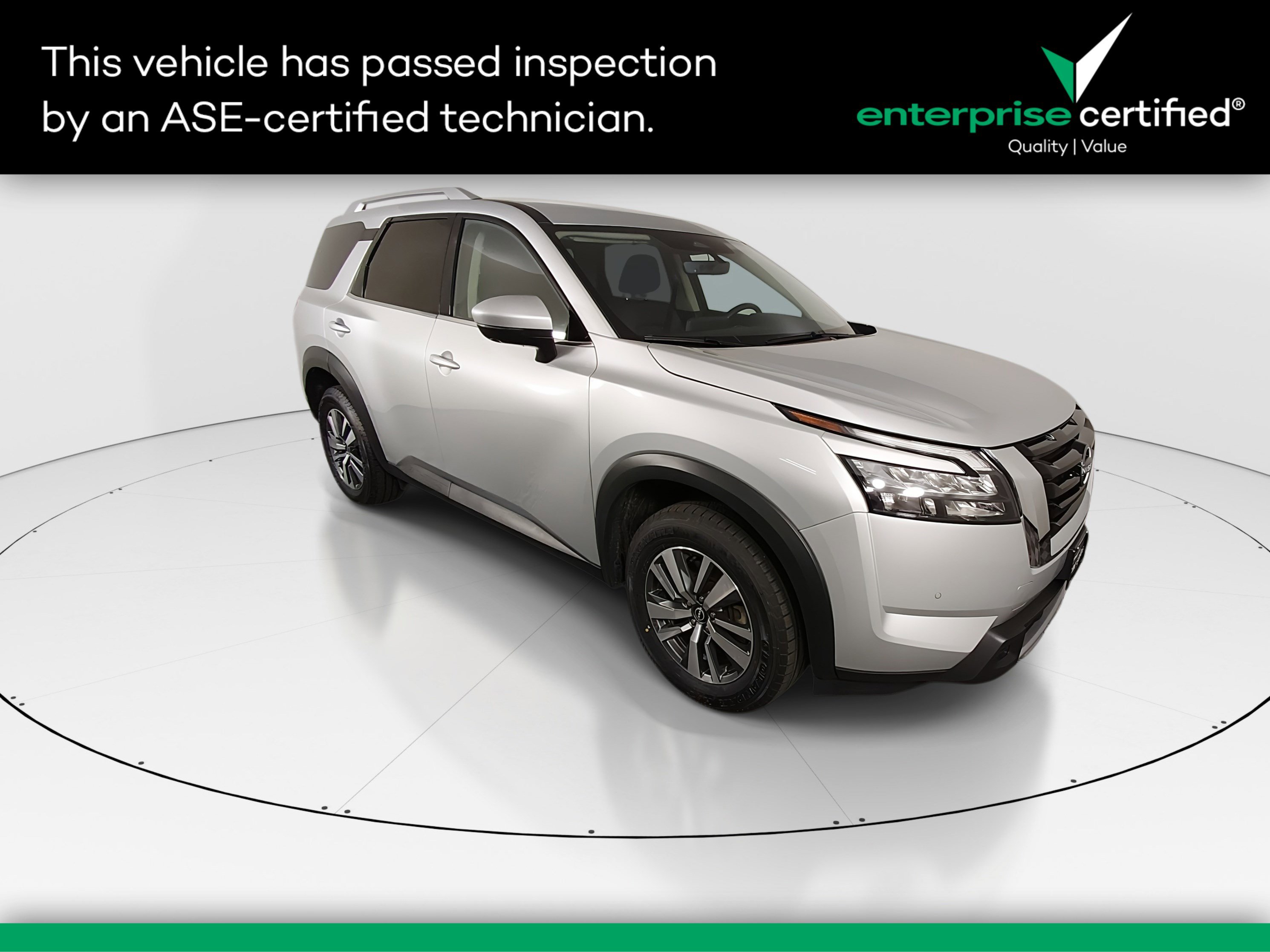 Used 2025 Nissan Pathfinder SL 4WD