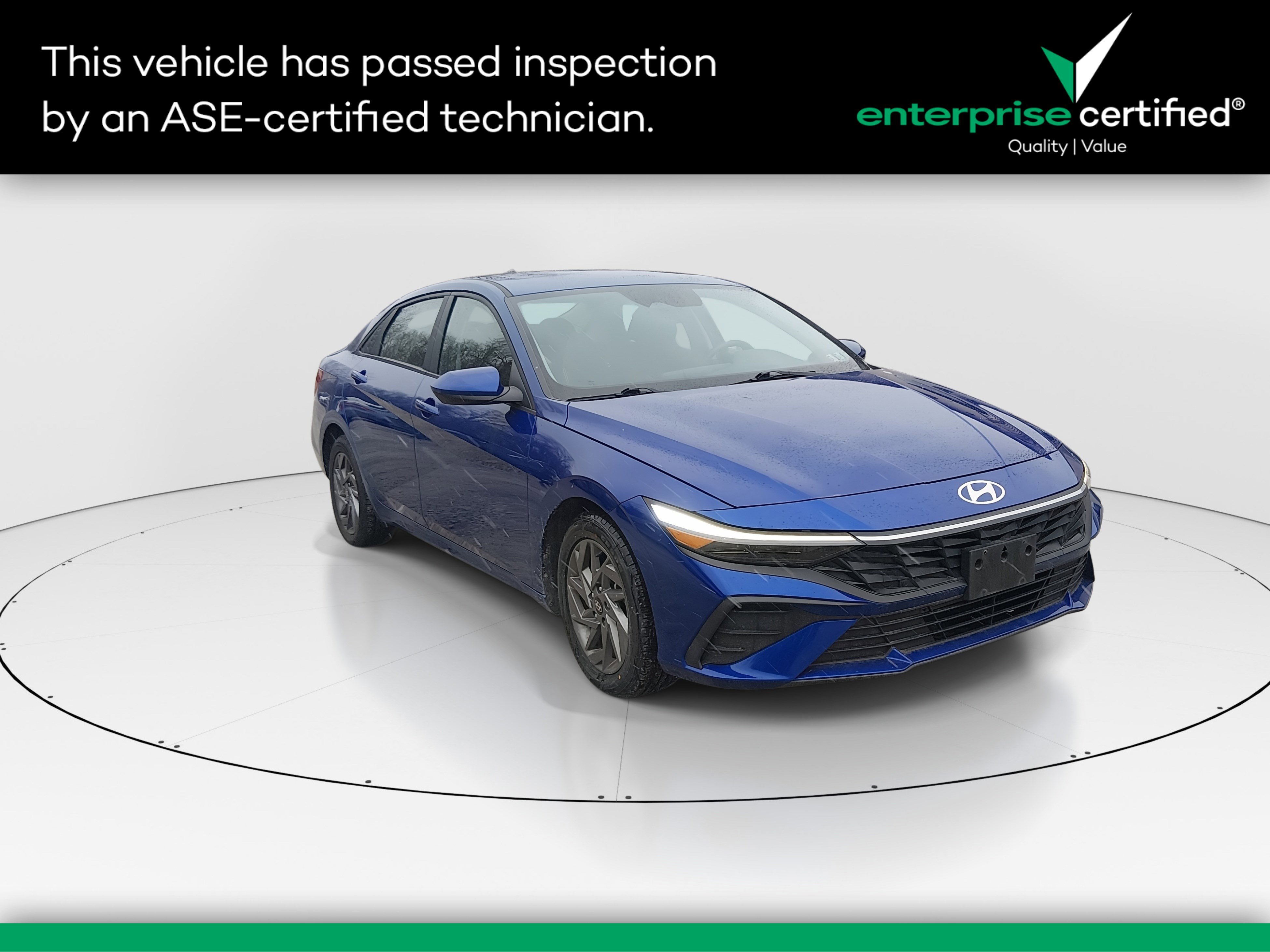 2024 Hyundai Elantra SEL's photo