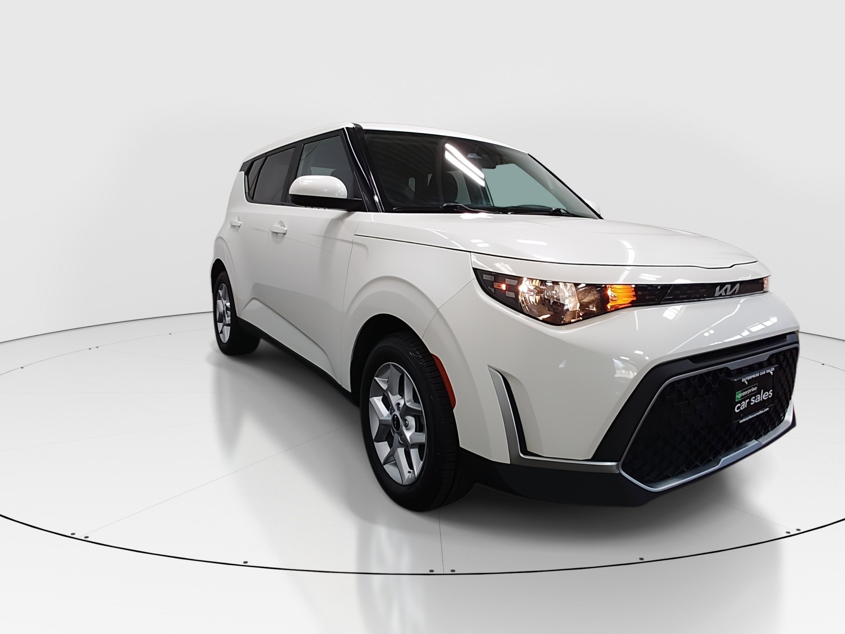 Used 2023 Kia Soul LX IVT