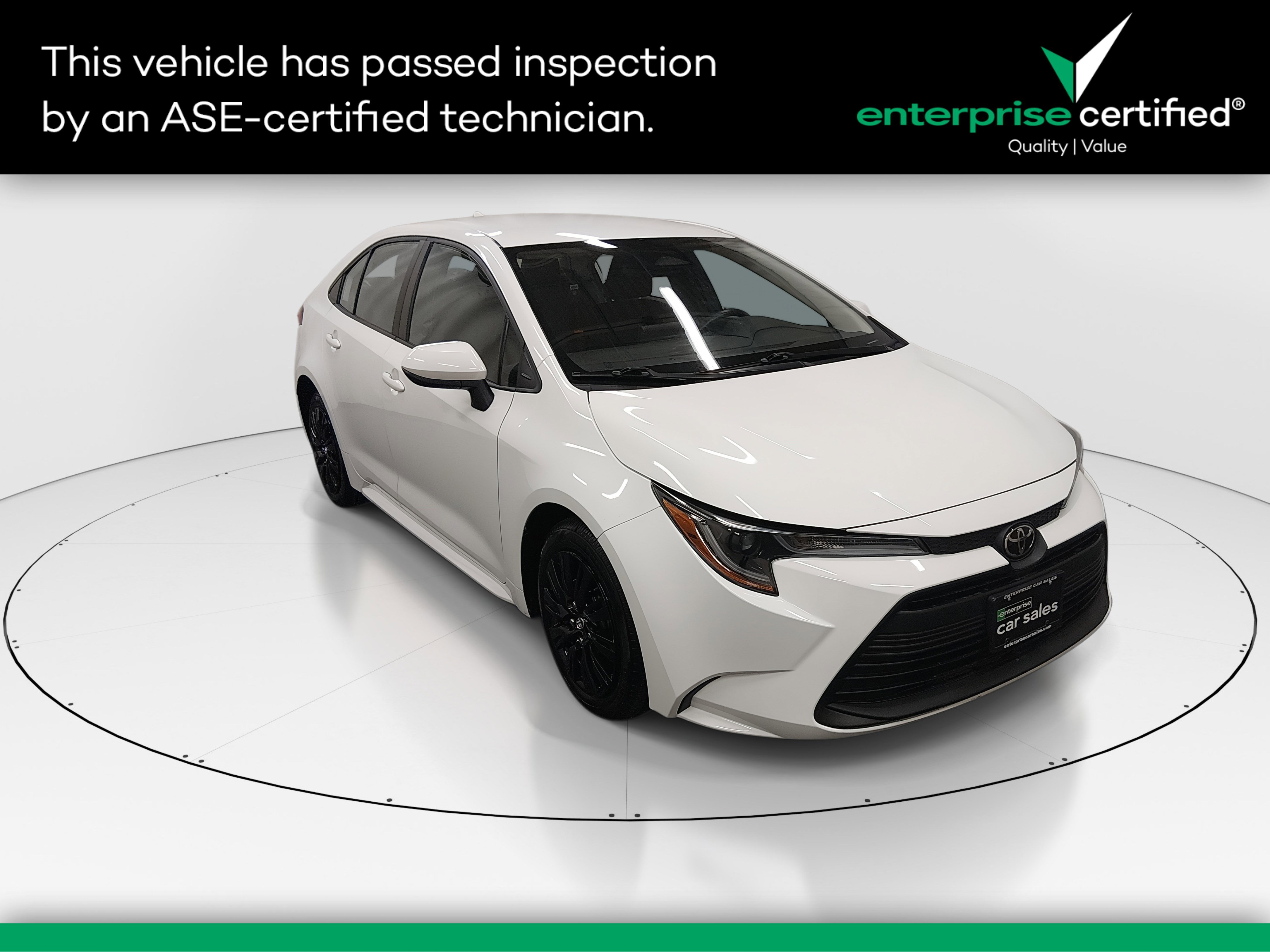 2023 Toyota Corolla LE's photo