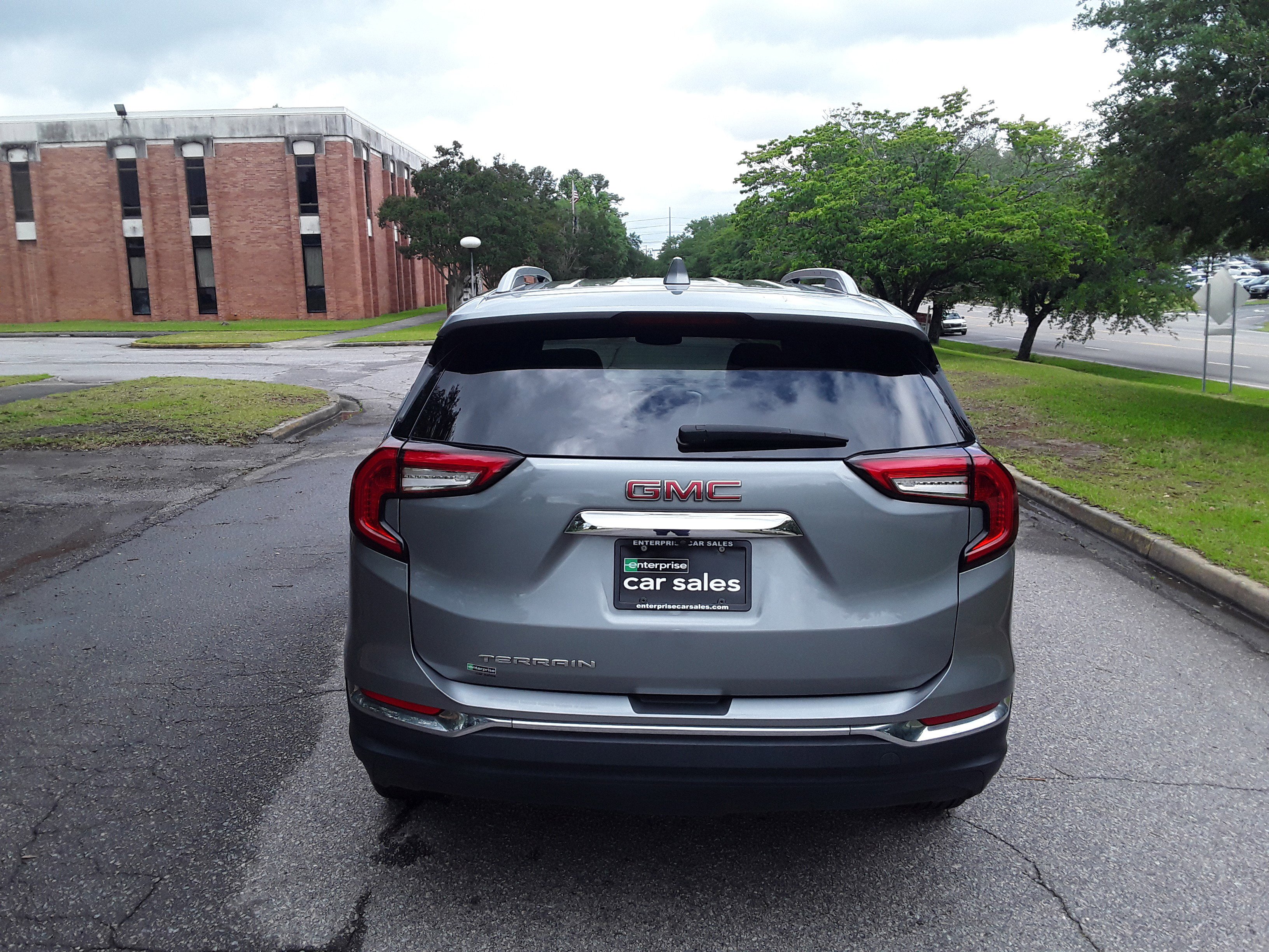 Image 6 of Used 2023 GMC Terrain SLT FWD 4dr