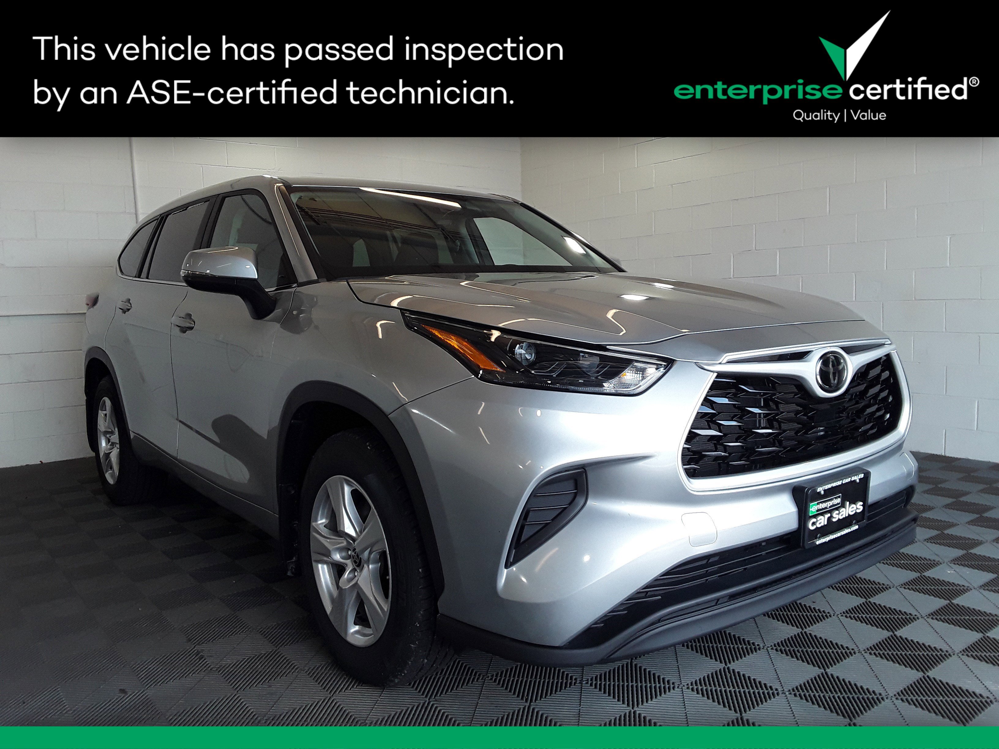 Used 2023 Toyota Highlander L FWD