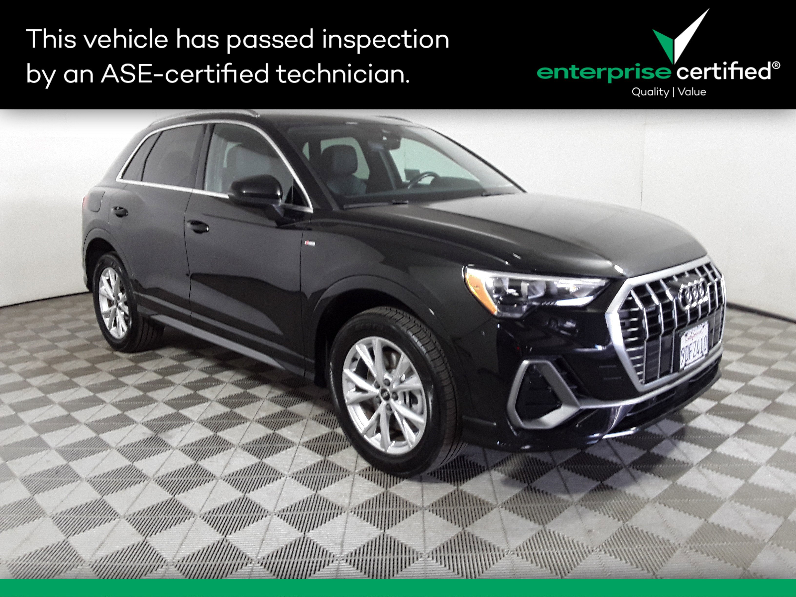 2022 Audi Q3 S line Premium 45 TFSI quattro