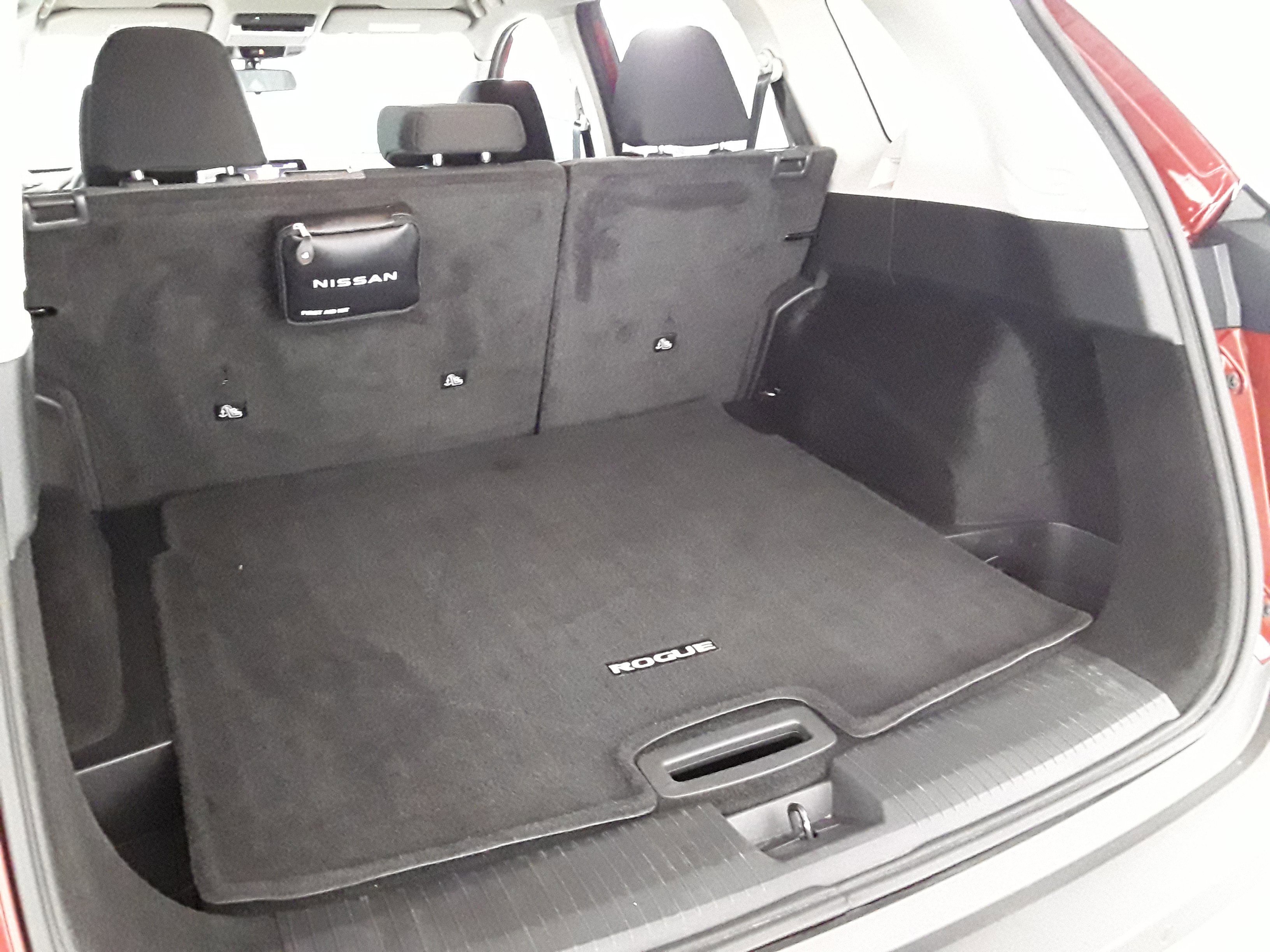 Image of Used 2023 Nissan Rogue FWD SV