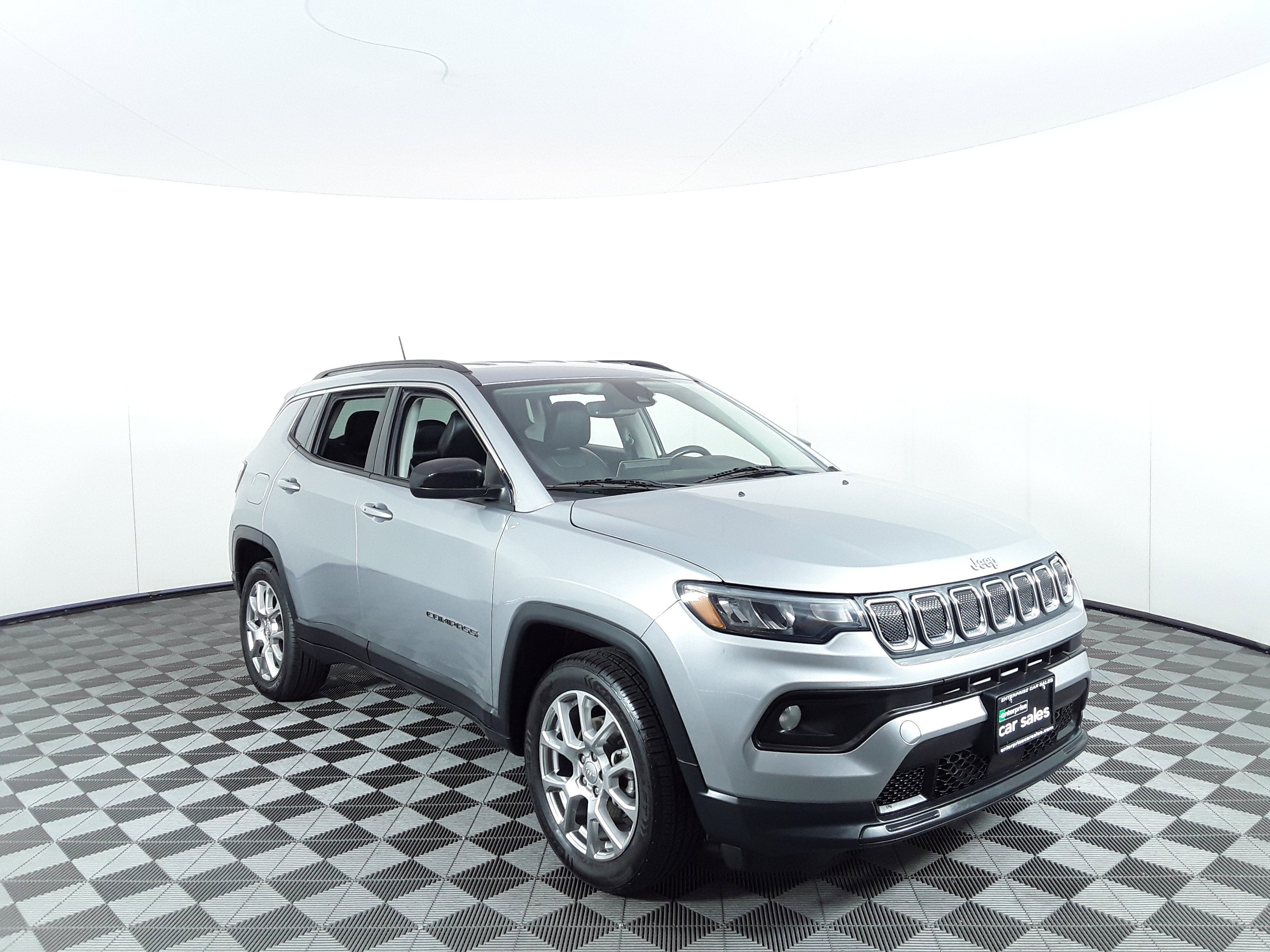 2022 Jeep Compass Latitude Lux