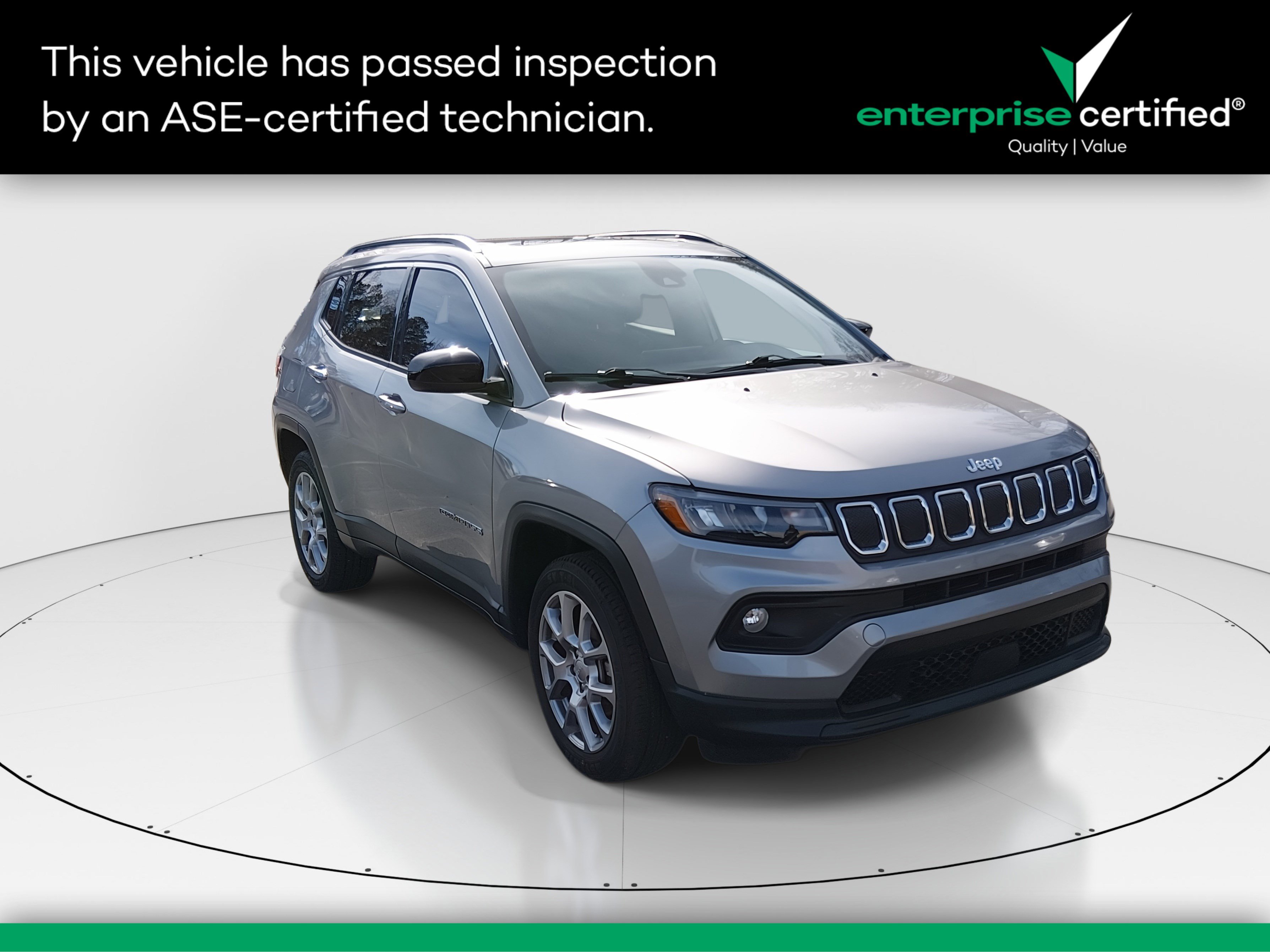 2022 Jeep Compass Latitude Lux's photo