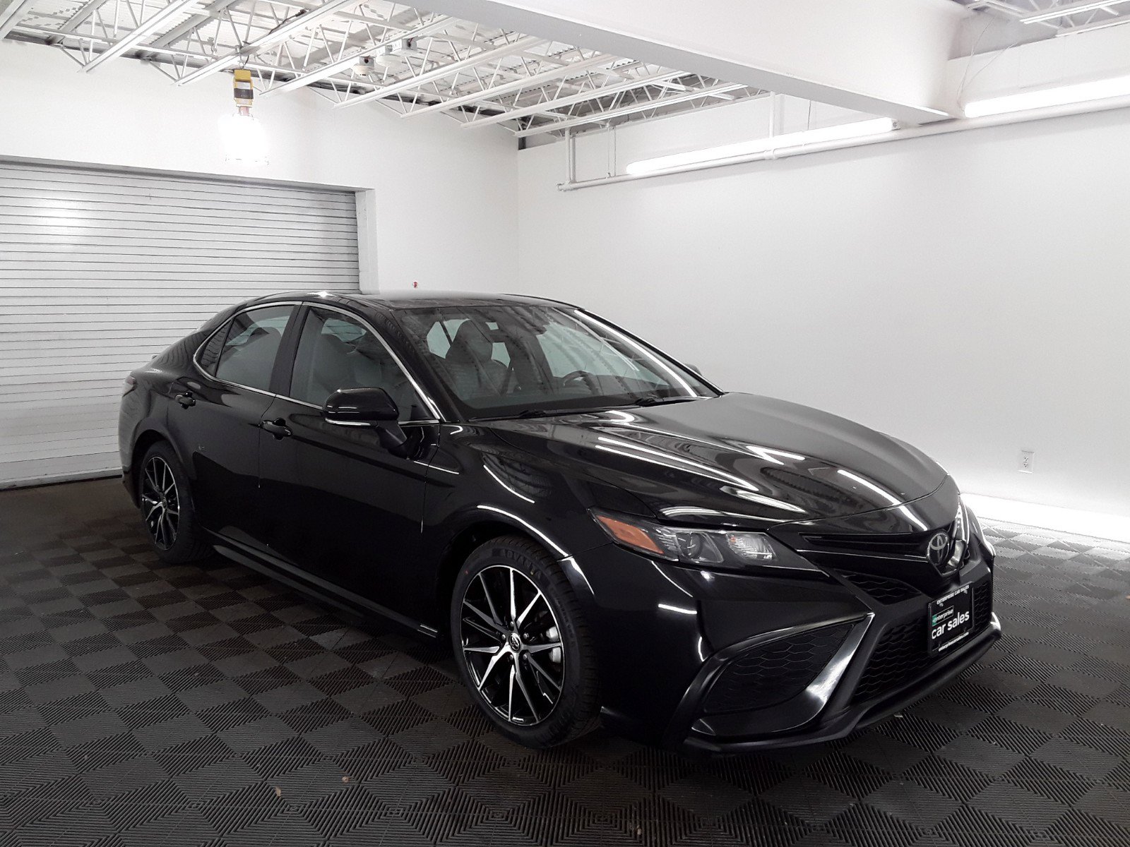 2022 Toyota Camry SE Auto