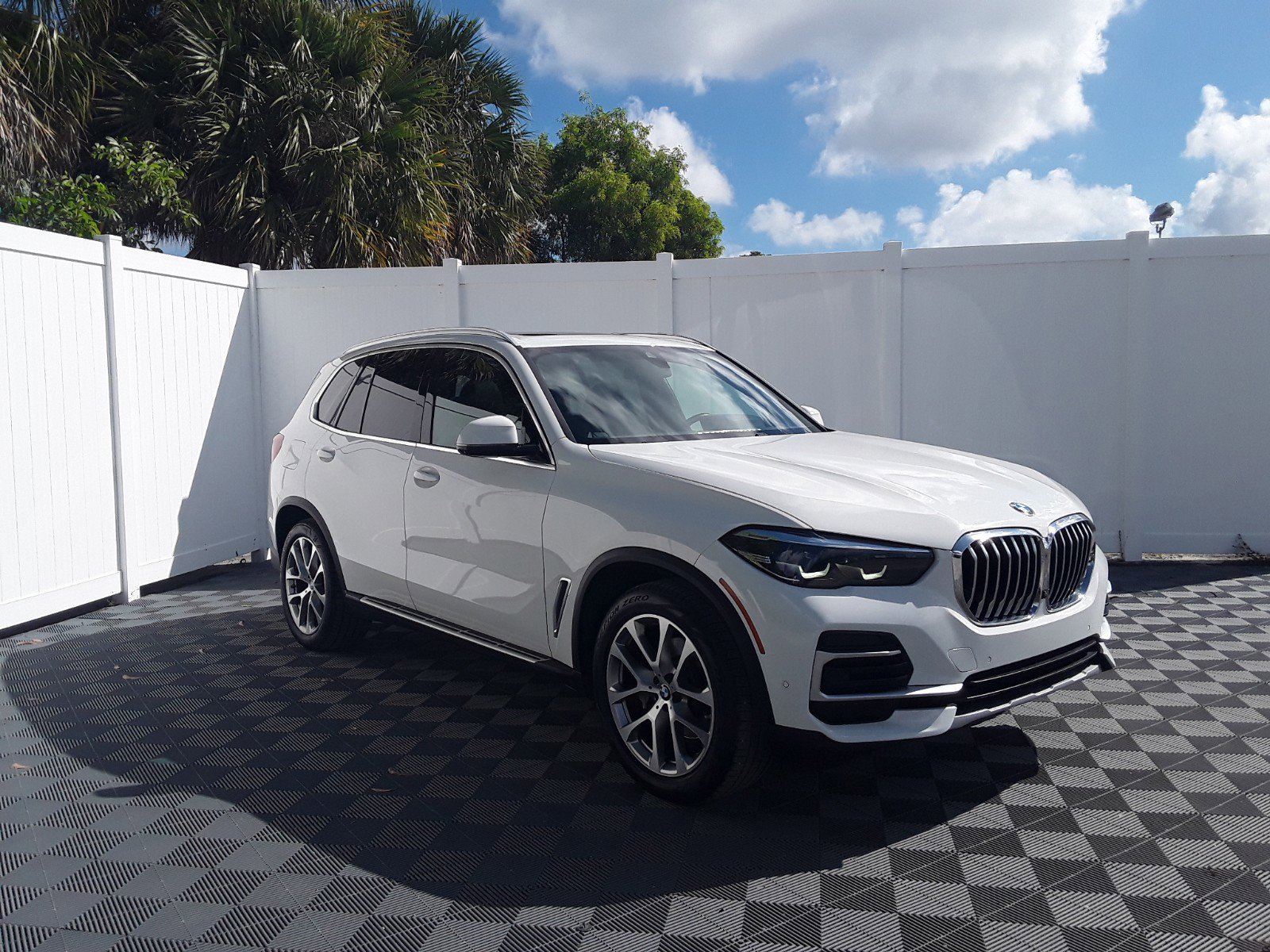 2023 BMW X5 sDrive40i Sports Activity Vehicle