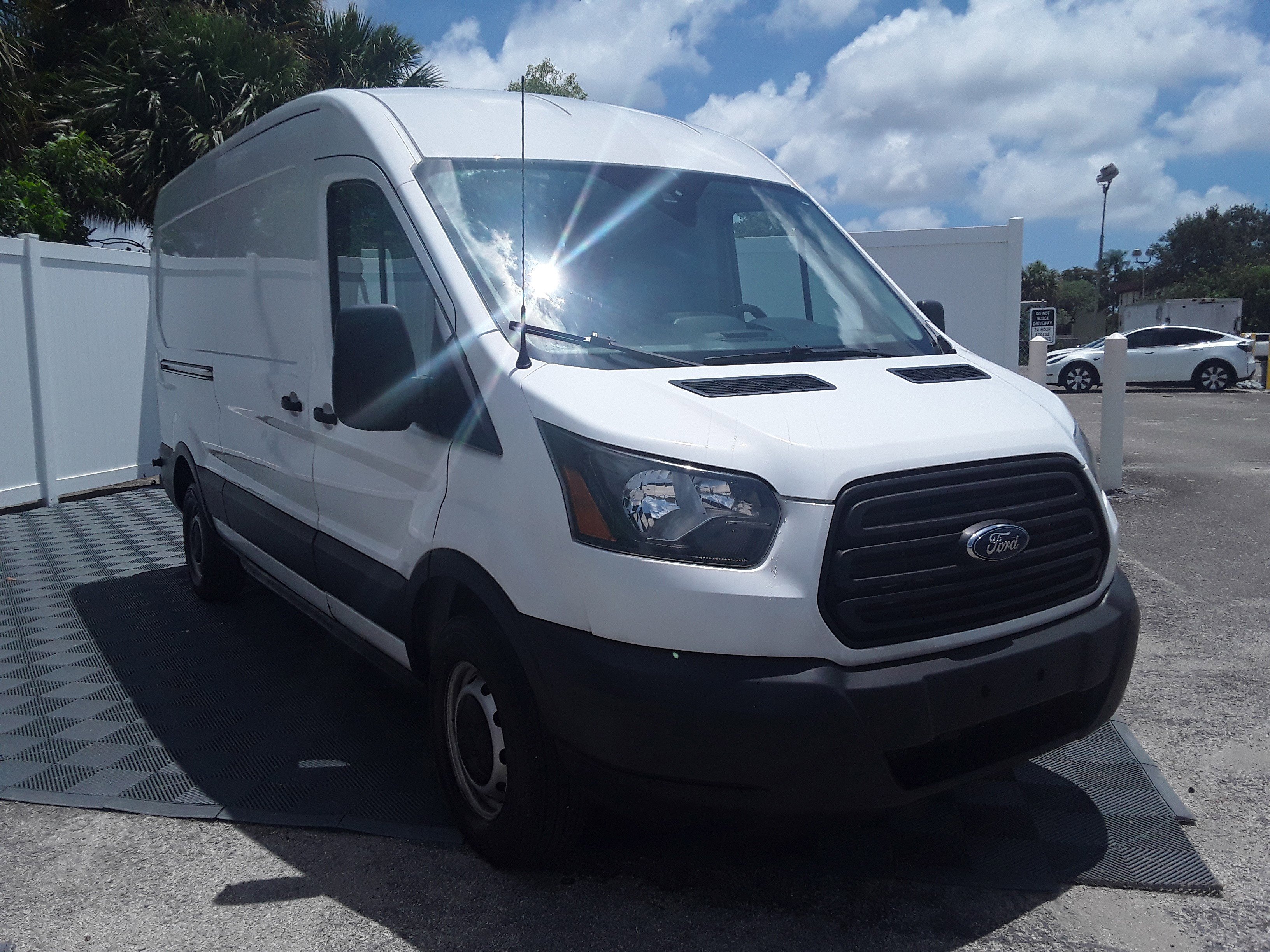 2019 Ford Transit Van T-250 148