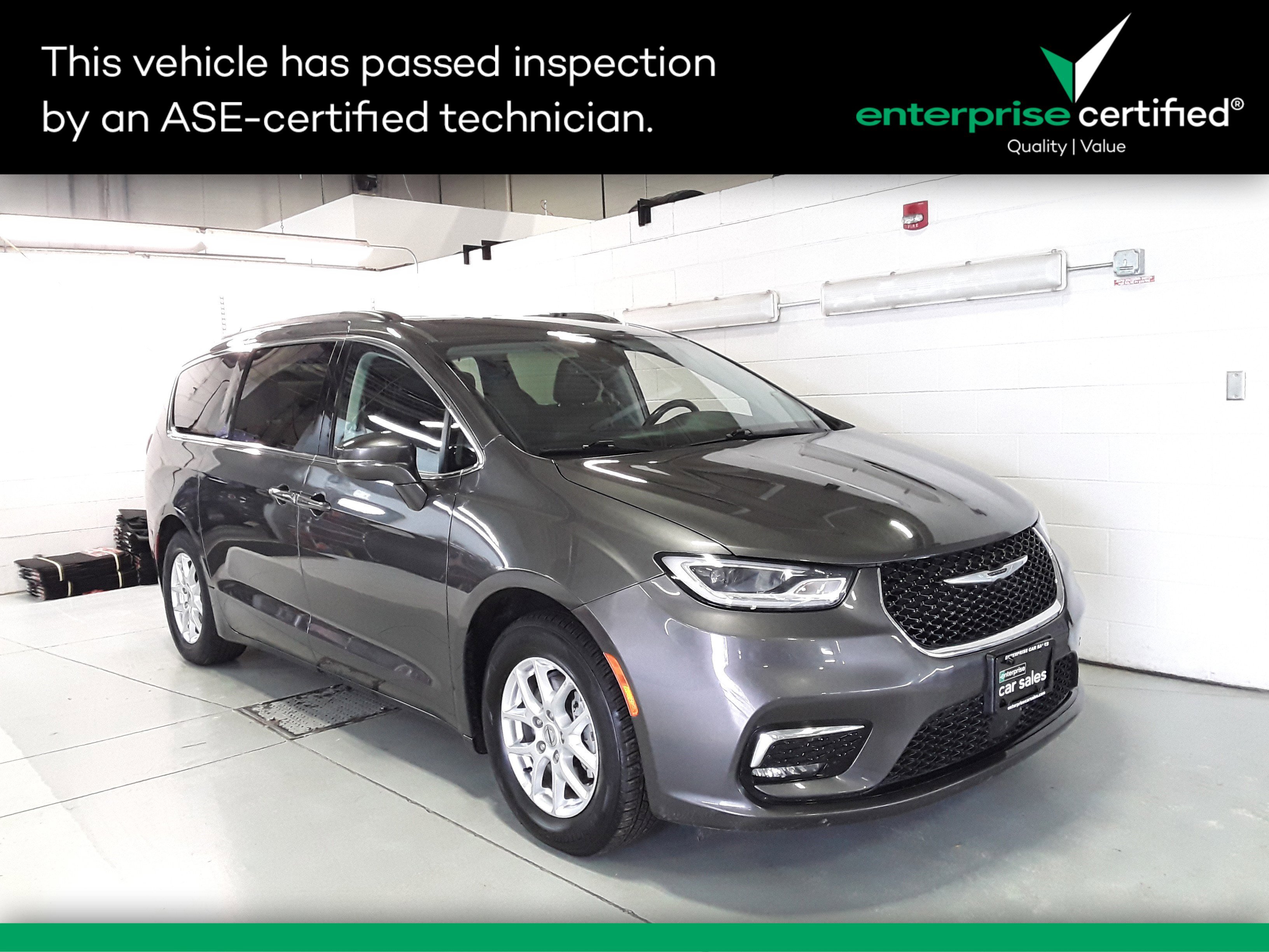 Used 2022 Chrysler Pacifica Touring L FWD