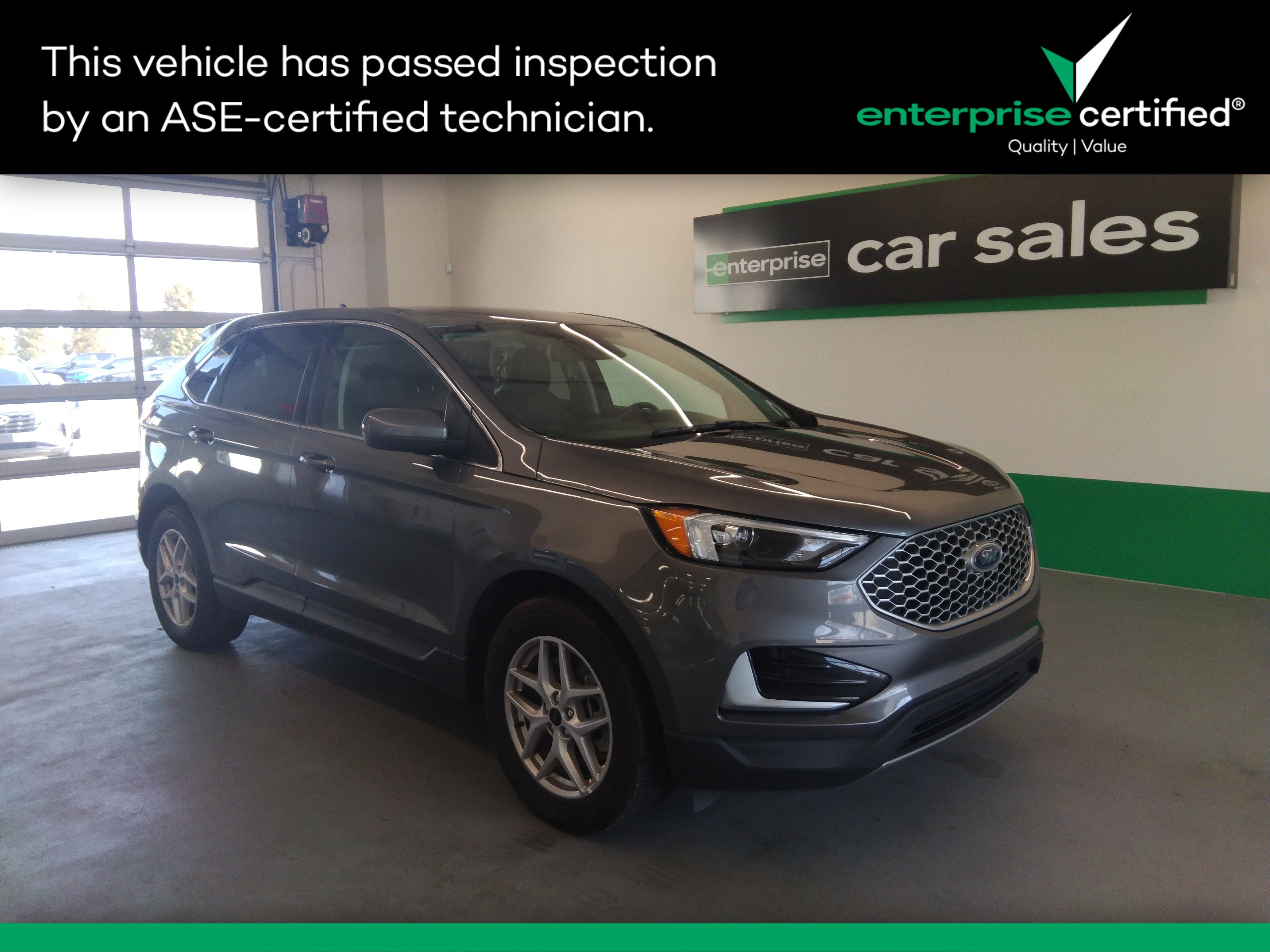 2023 Ford Edge SEL's photo