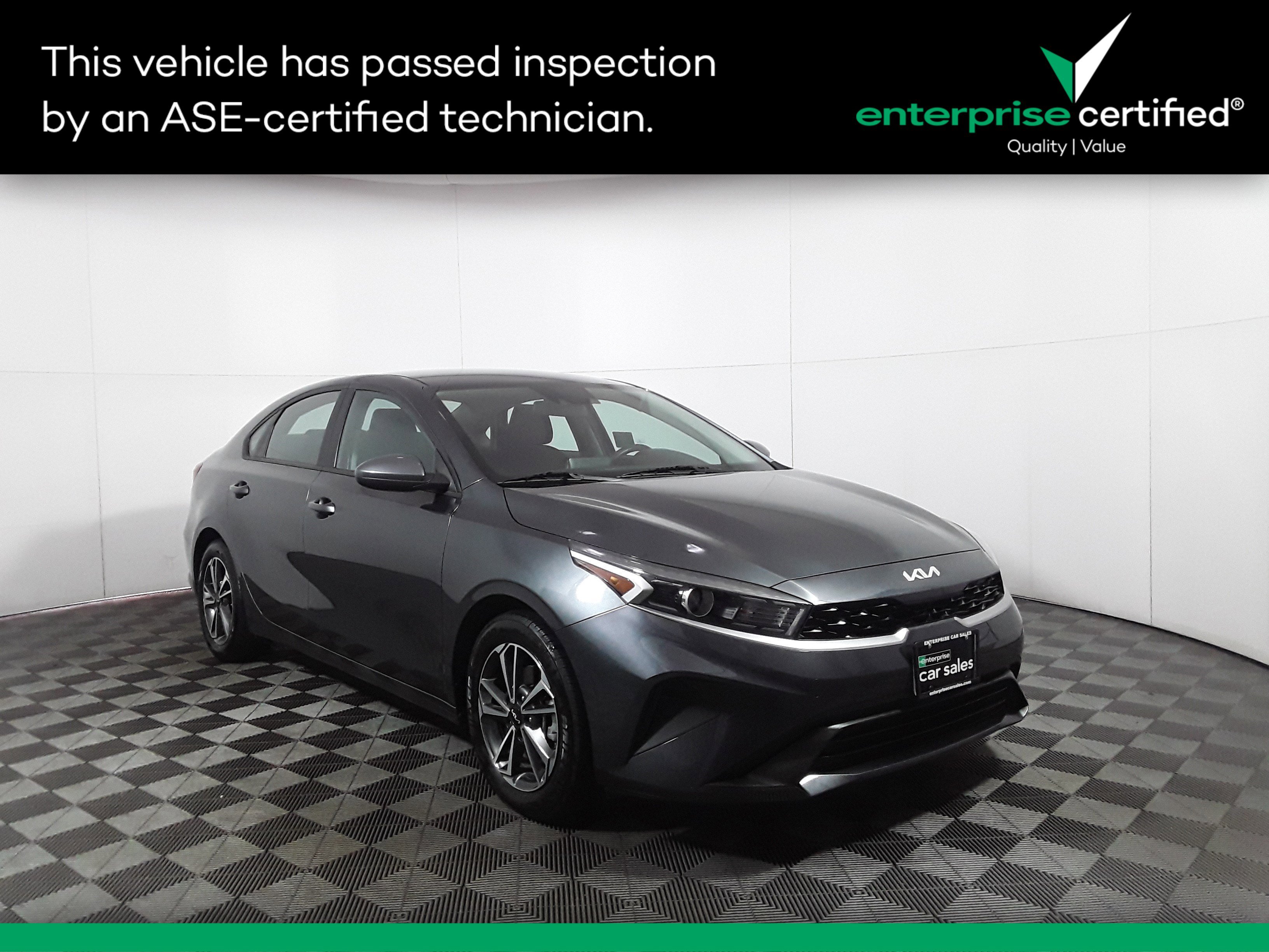 2023 Kia Forte LXS's photo