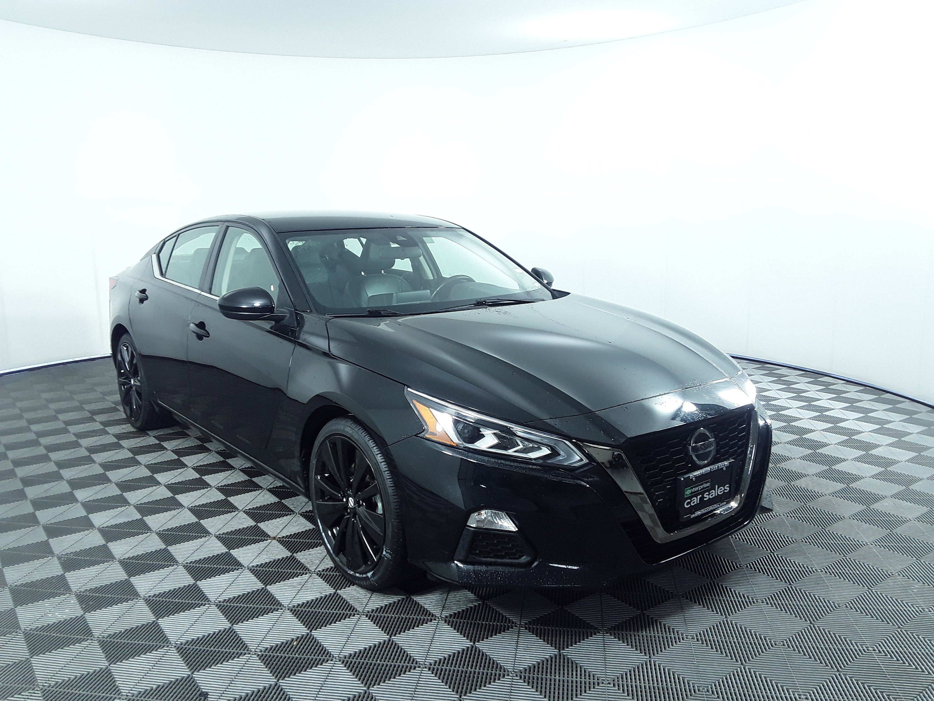 Used 2022 Nissan Altima 2.5 SR Sedan
