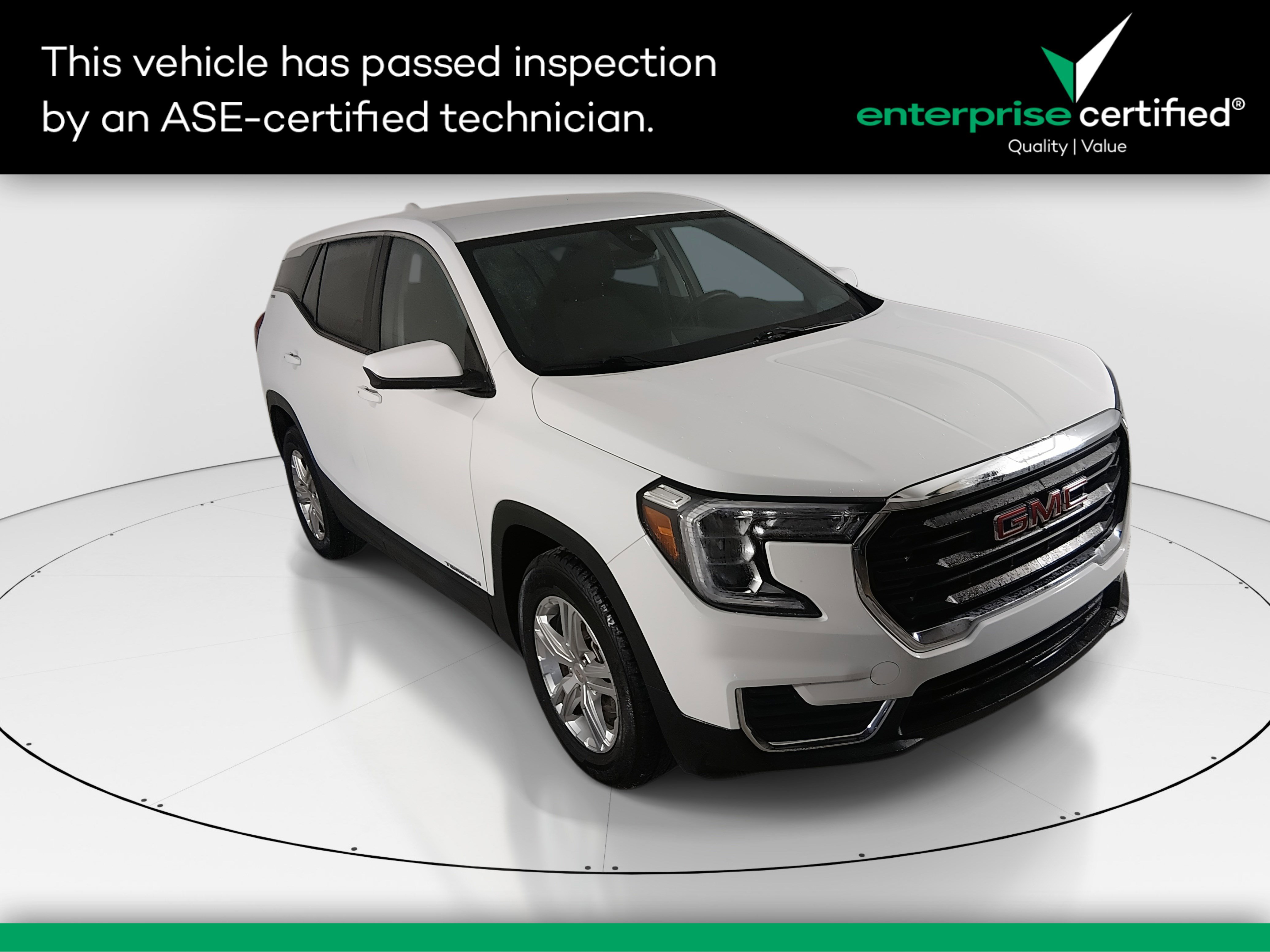 2024 GMC Terrain SLE's photo