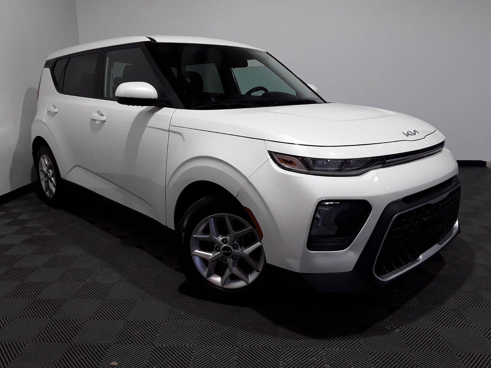 2022 Kia Soul LX IVT